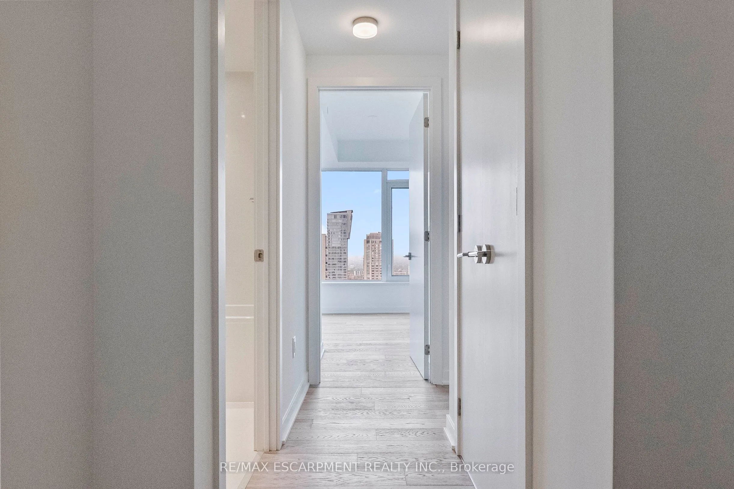 11 Yorkville Avenue, #2113