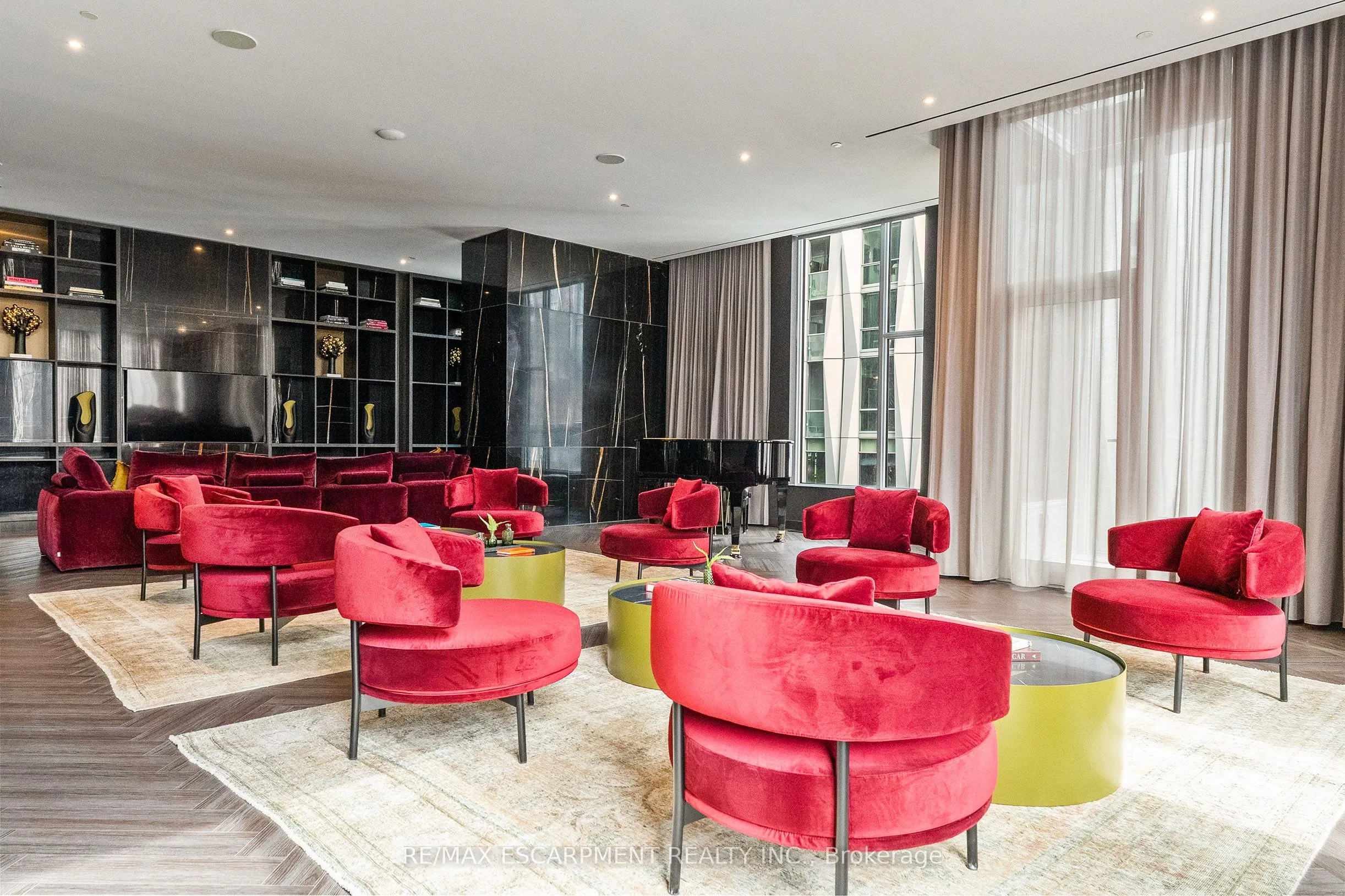 11 Yorkville Avenue, #2113