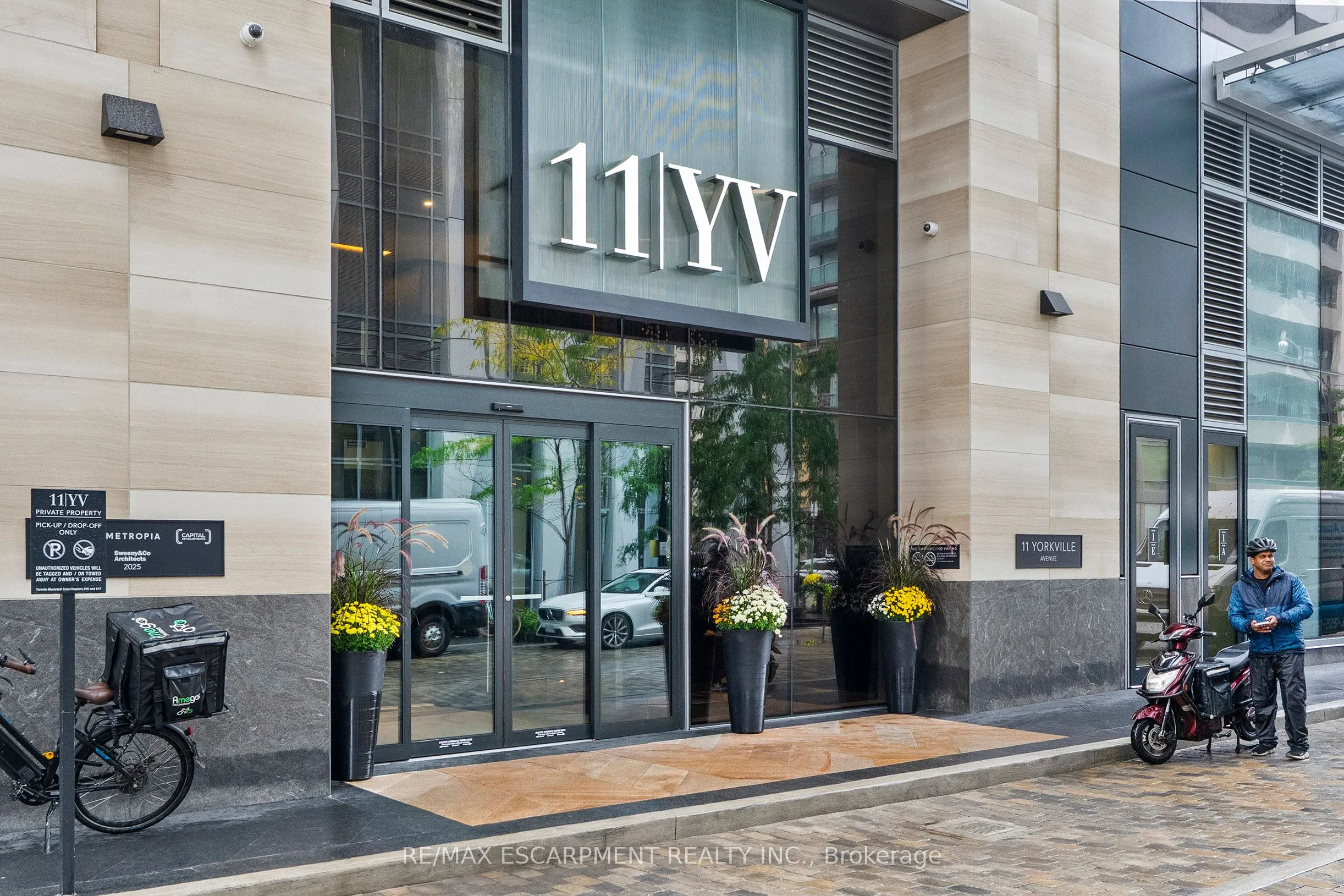 11 Yorkville Avenue, #2113
