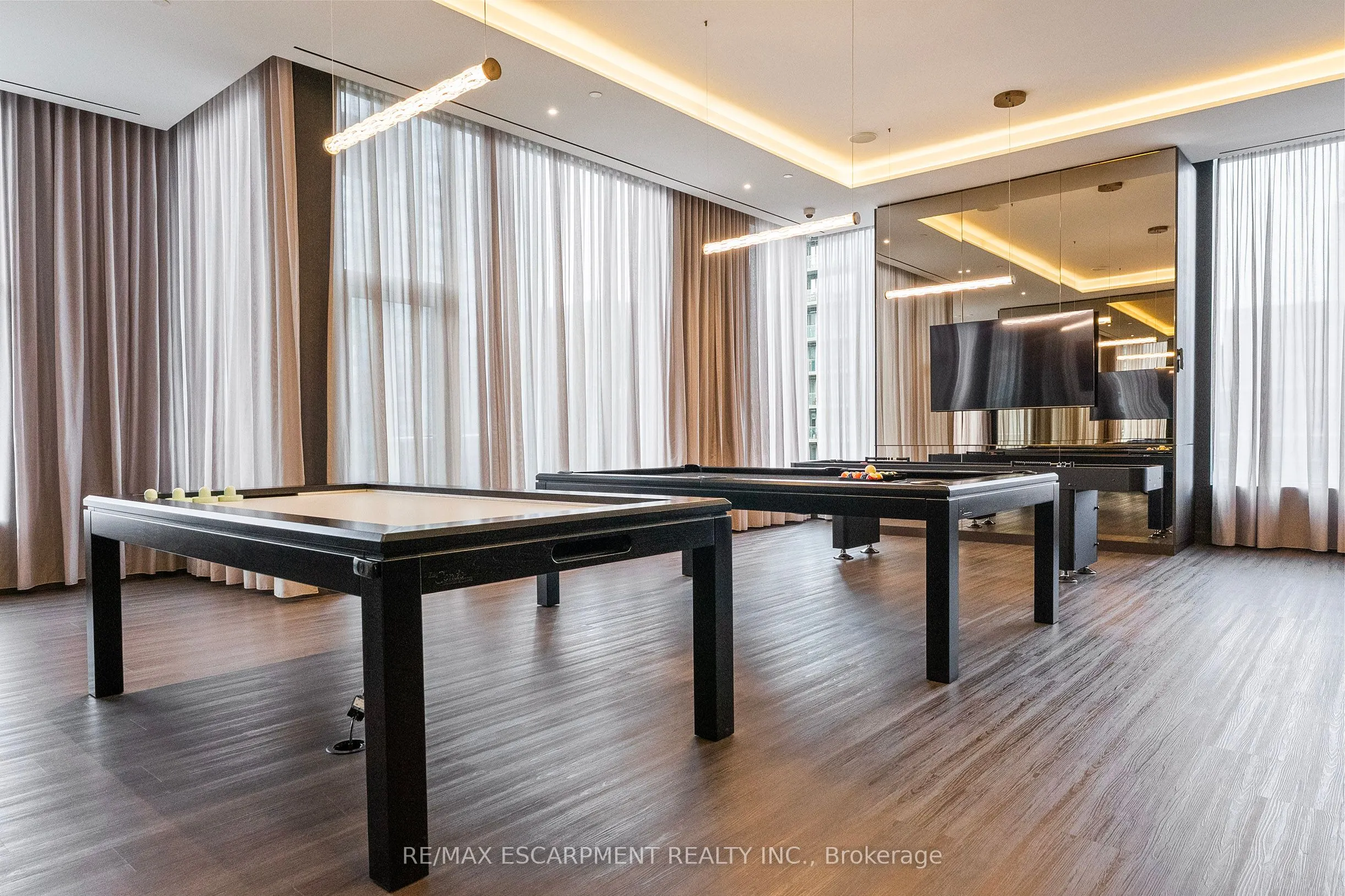 11 Yorkville Avenue, #2113