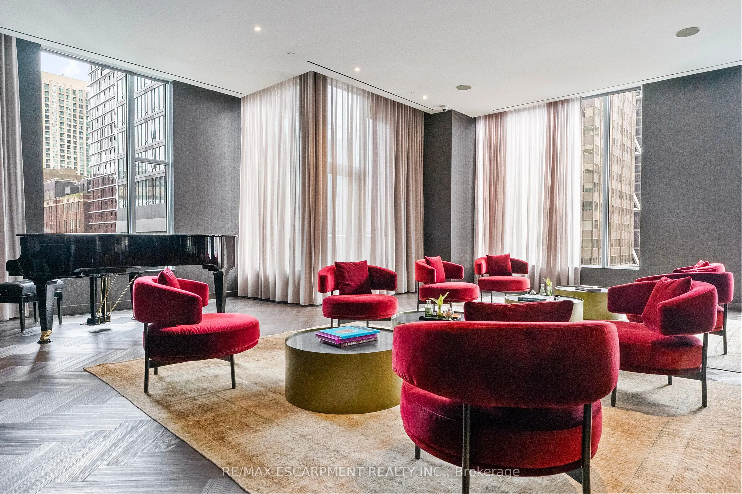 11 Yorkville Avenue, #2113