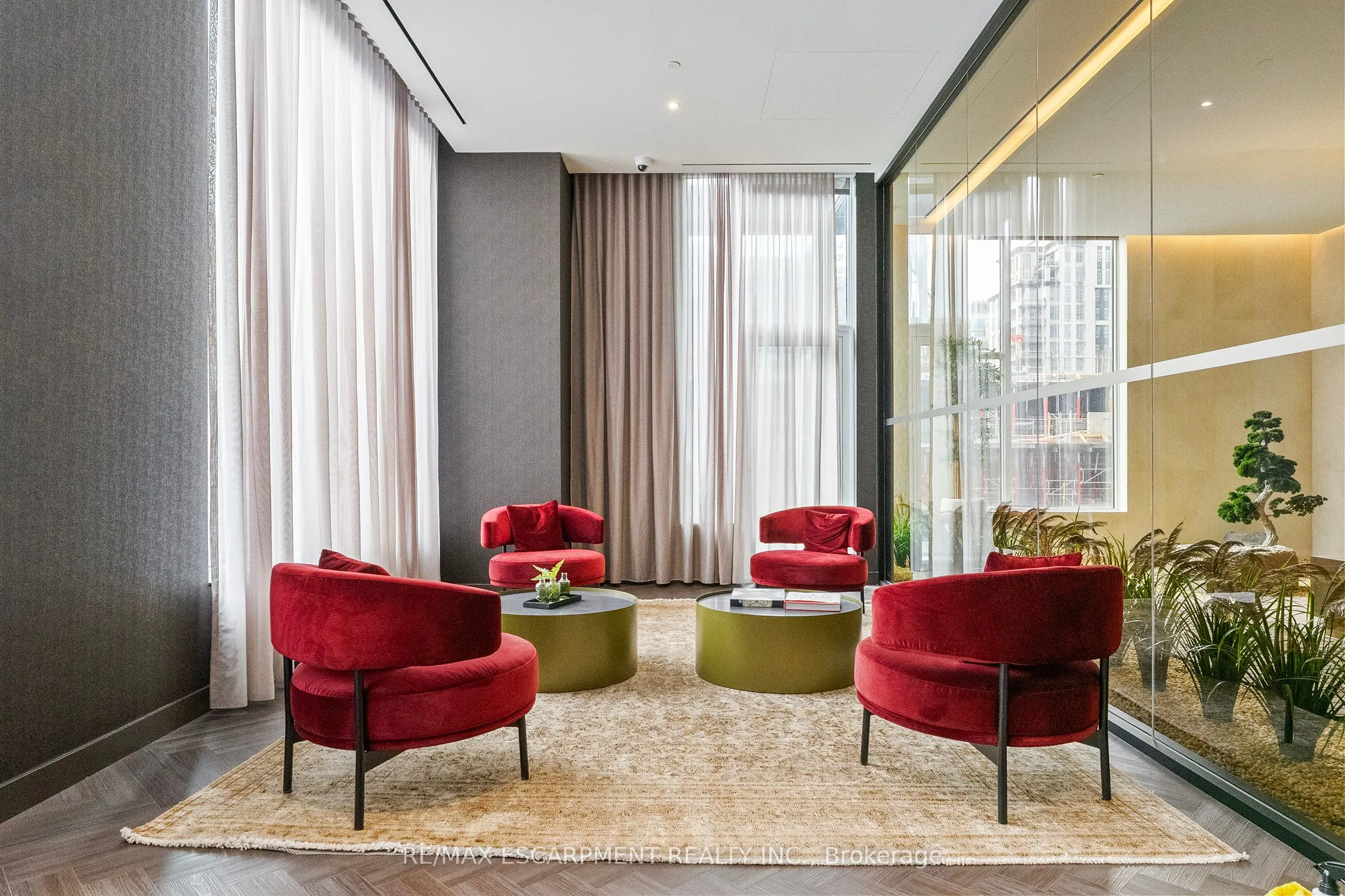 11 Yorkville Avenue, #2113