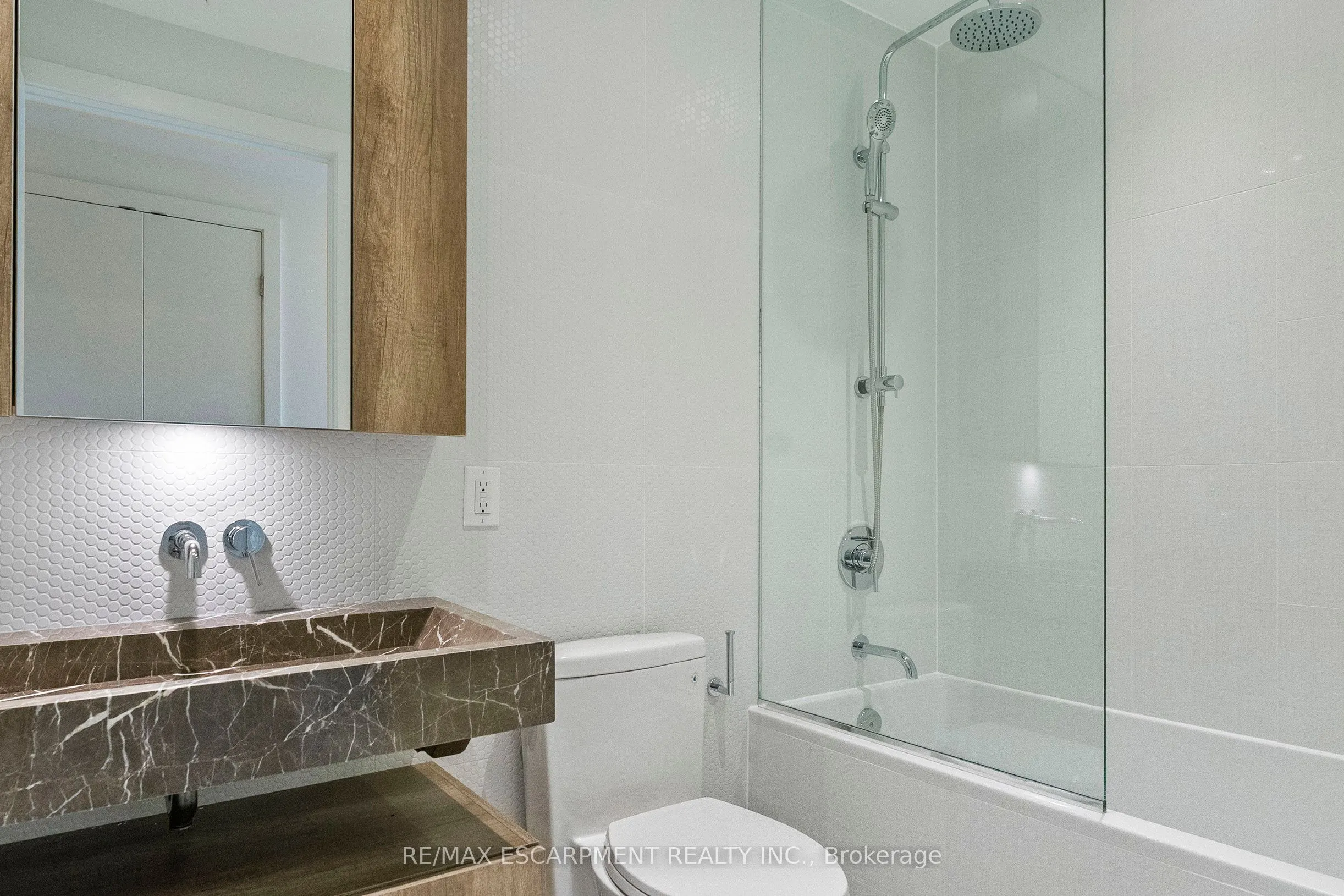 11 Yorkville Avenue, #2113
