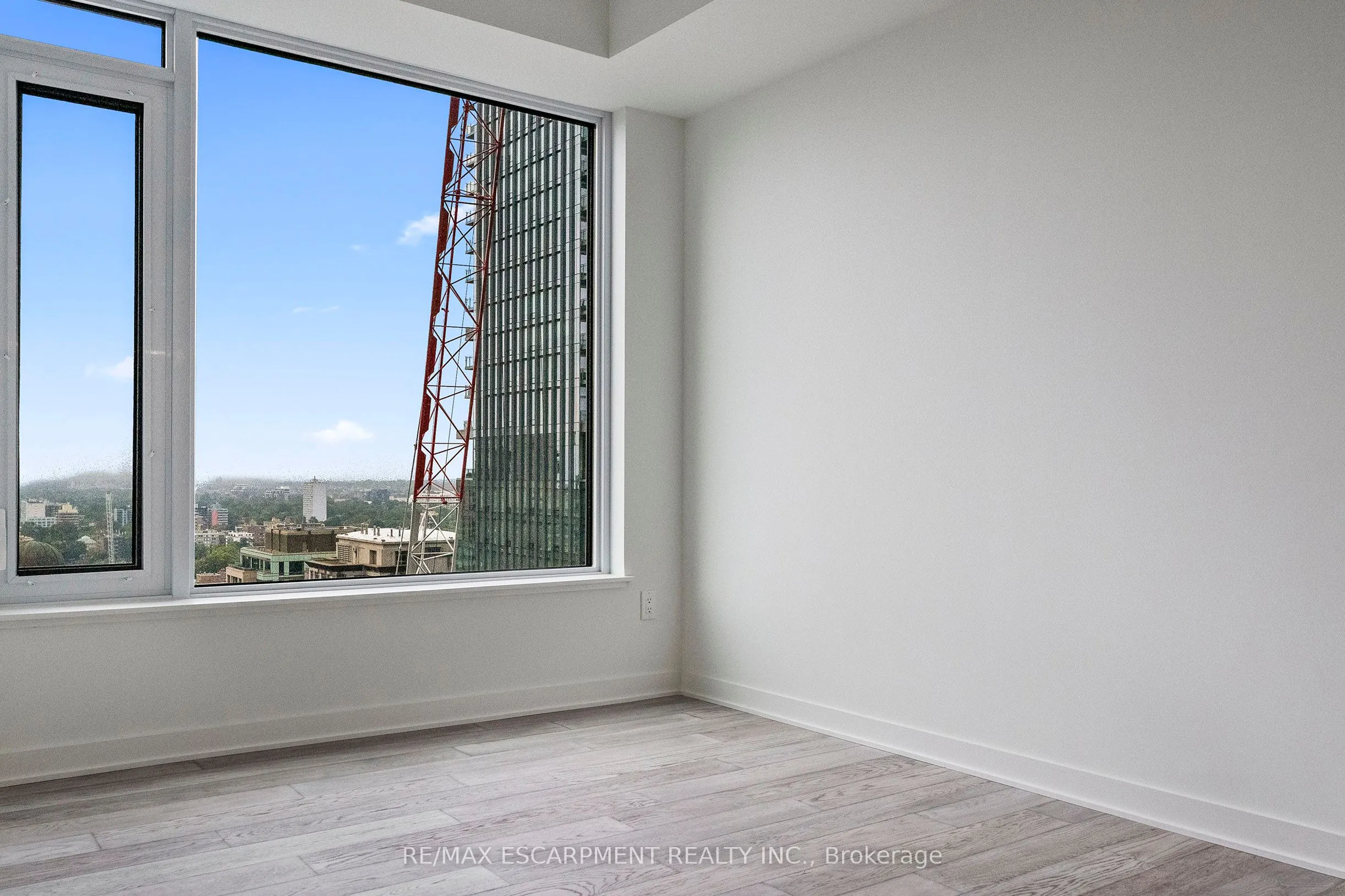 11 Yorkville Avenue, #2113