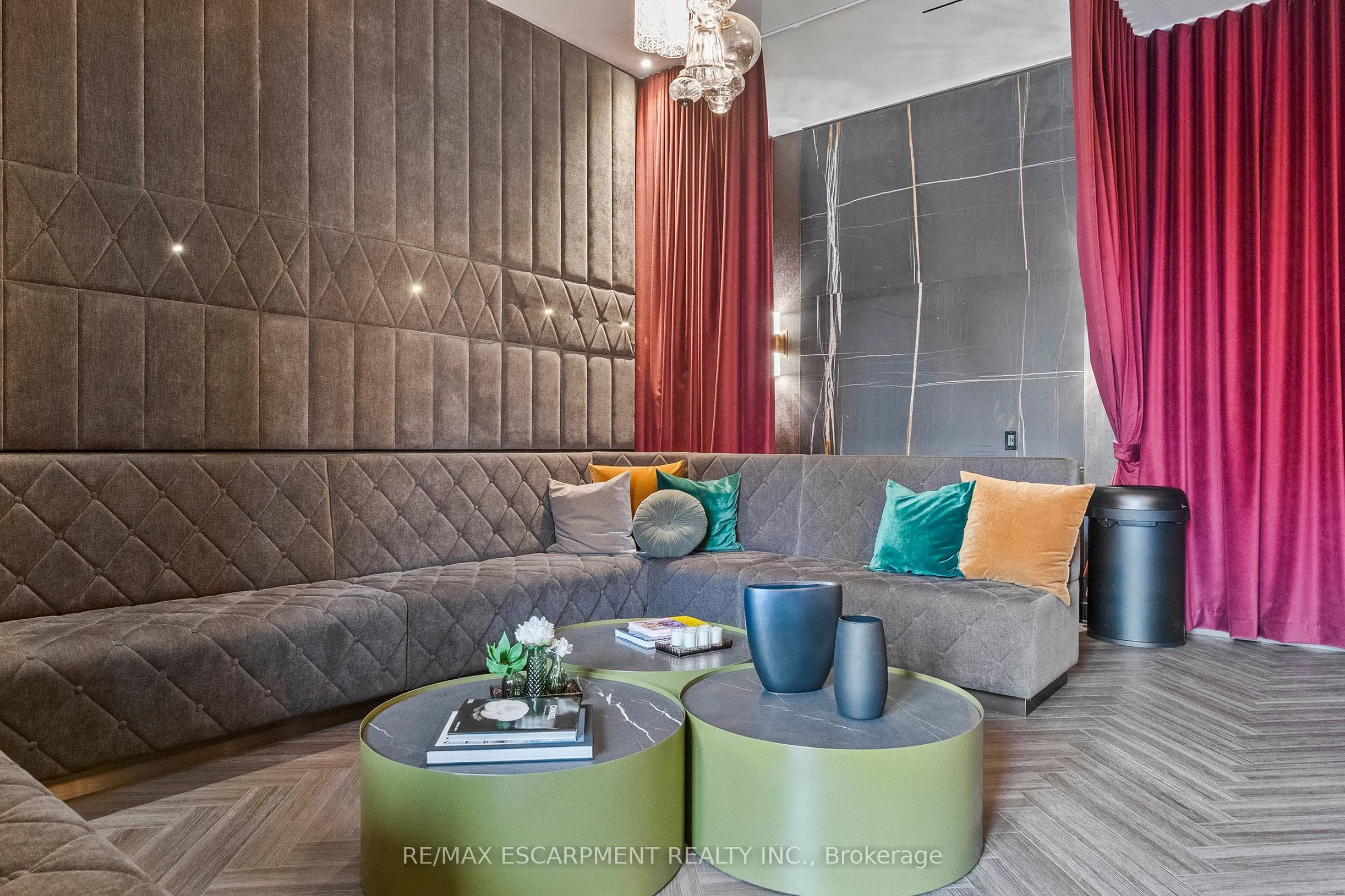 11 Yorkville Avenue, #2113