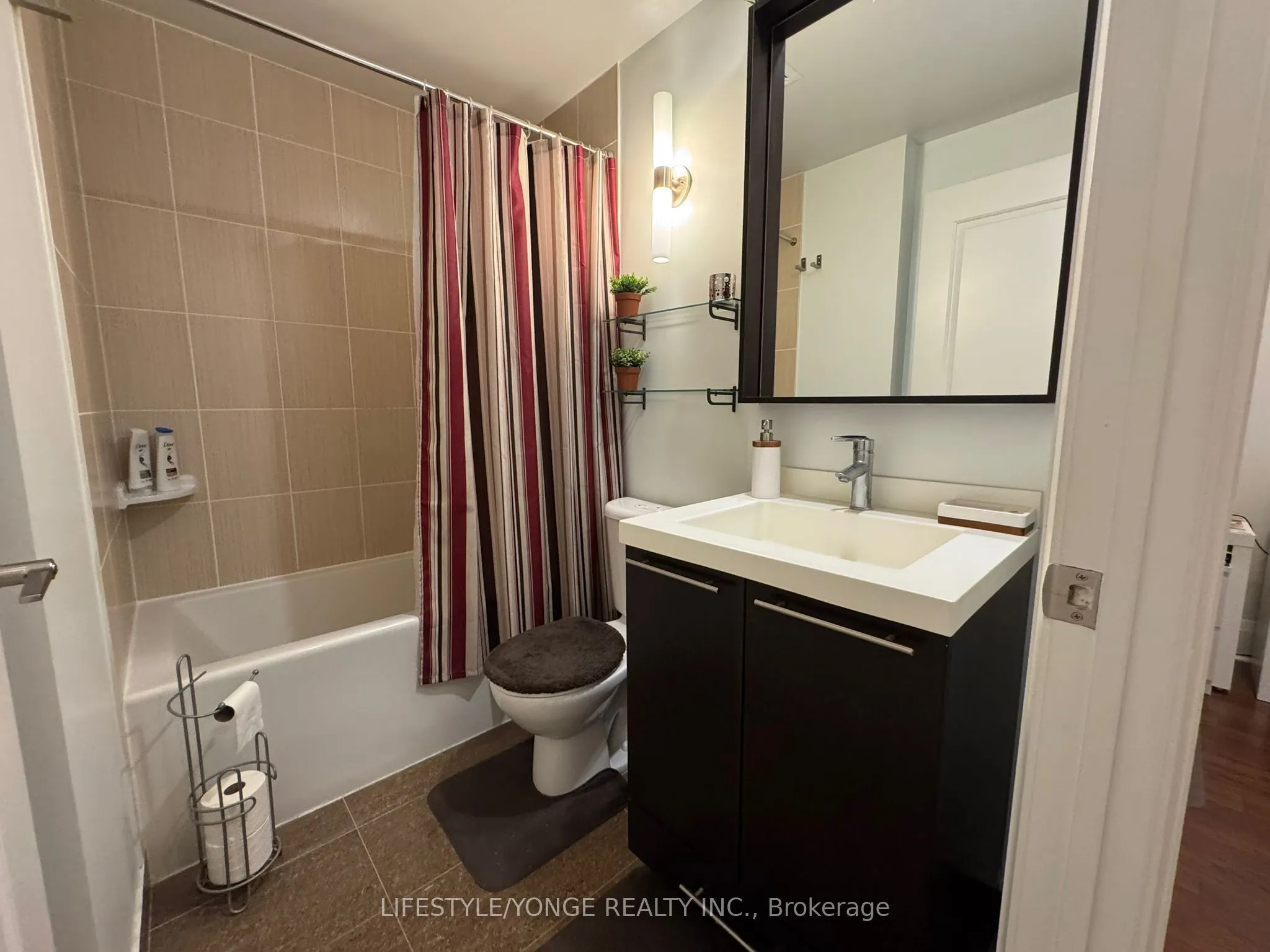100 Harrison Garden Boulevard, #903