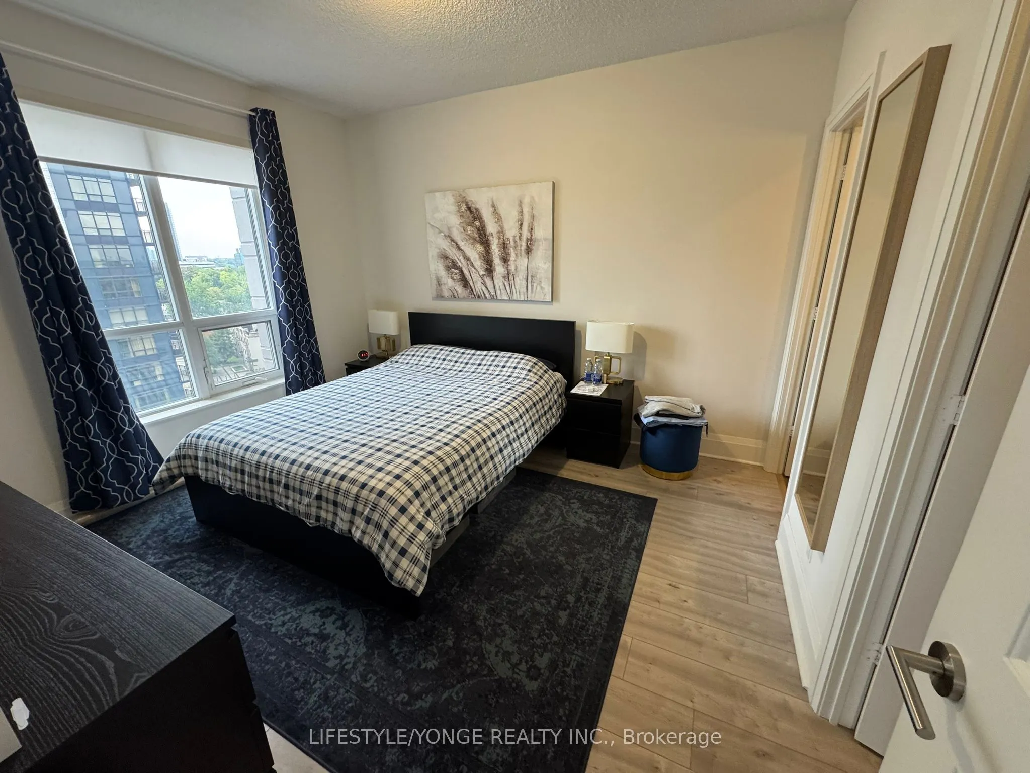 100 Harrison Garden Boulevard, #903
