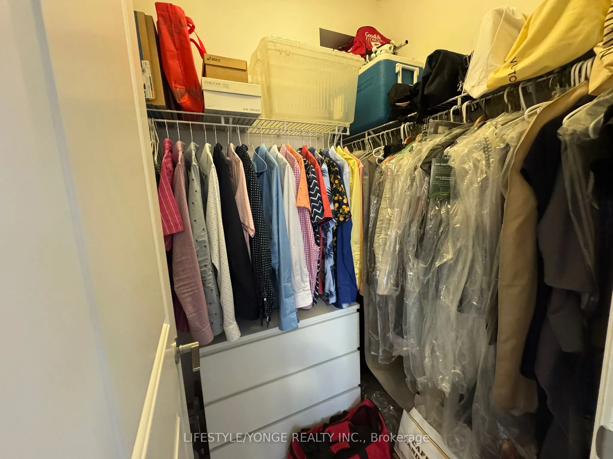 100 Harrison Garden Boulevard, #903