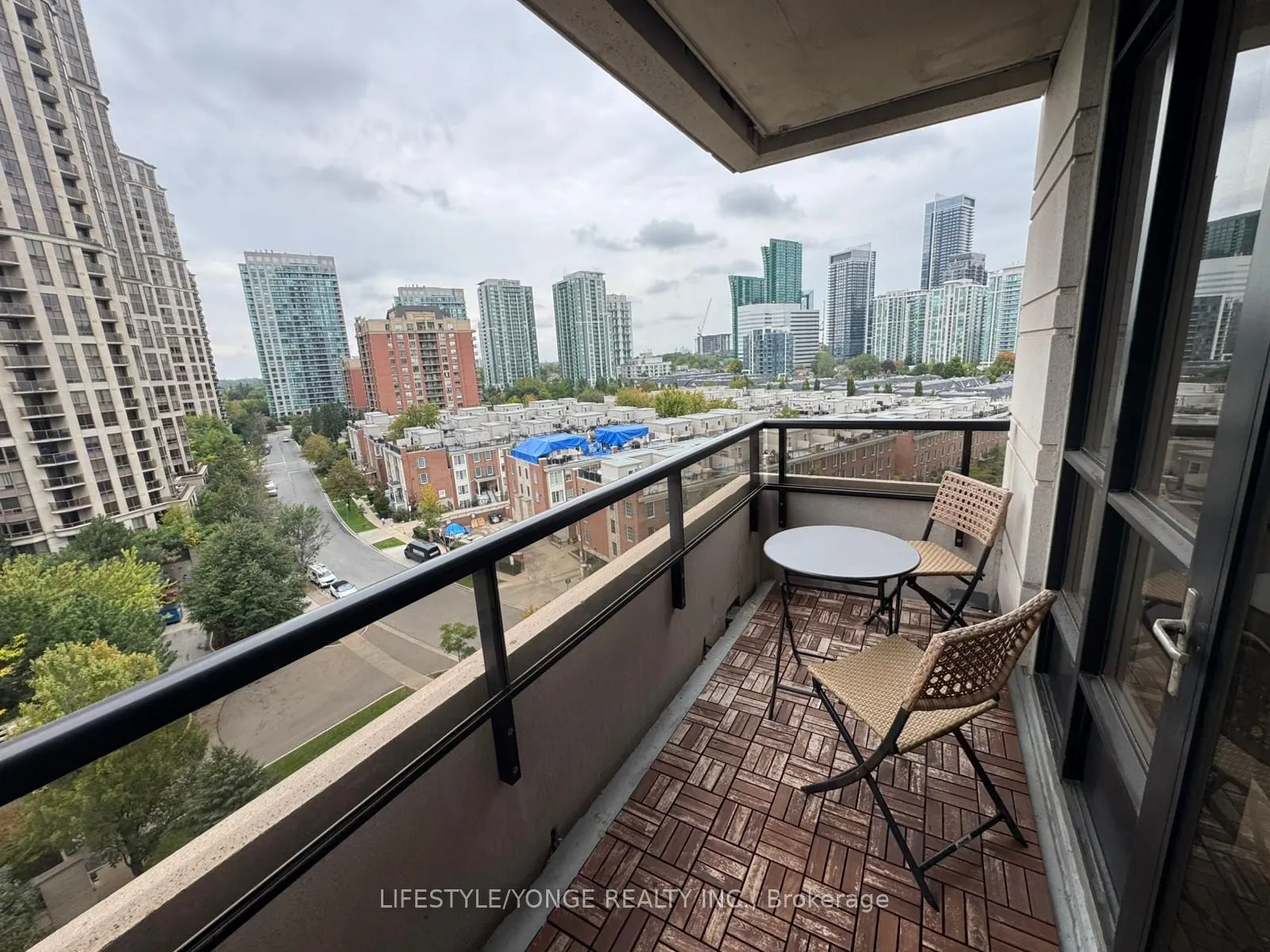 100 Harrison Garden Boulevard, #903