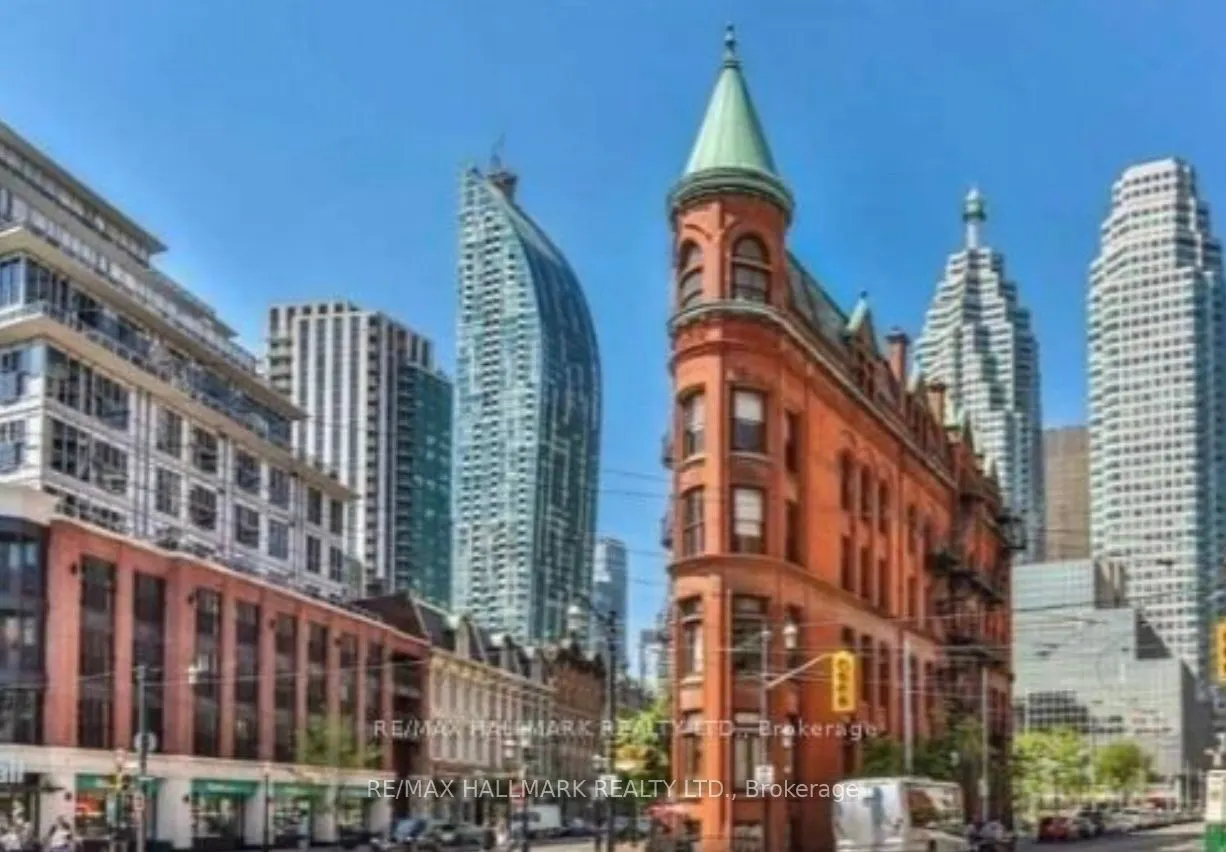 92 King Street E, #1404