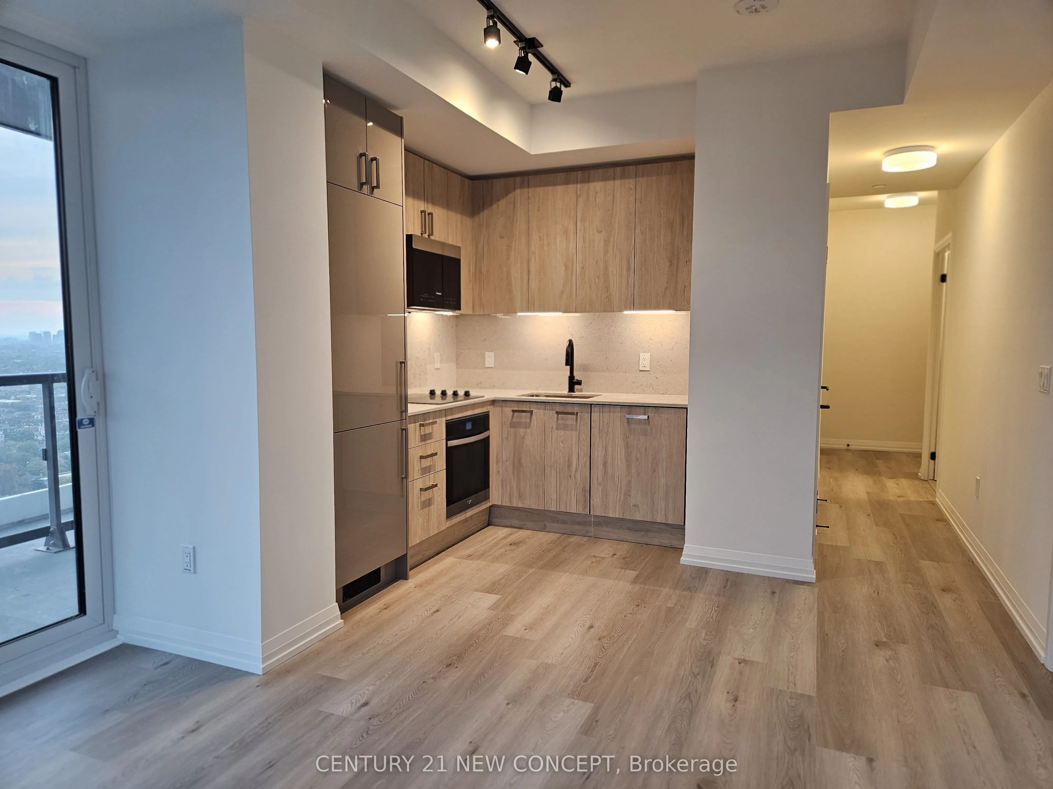 280 Dundas Street, #2810