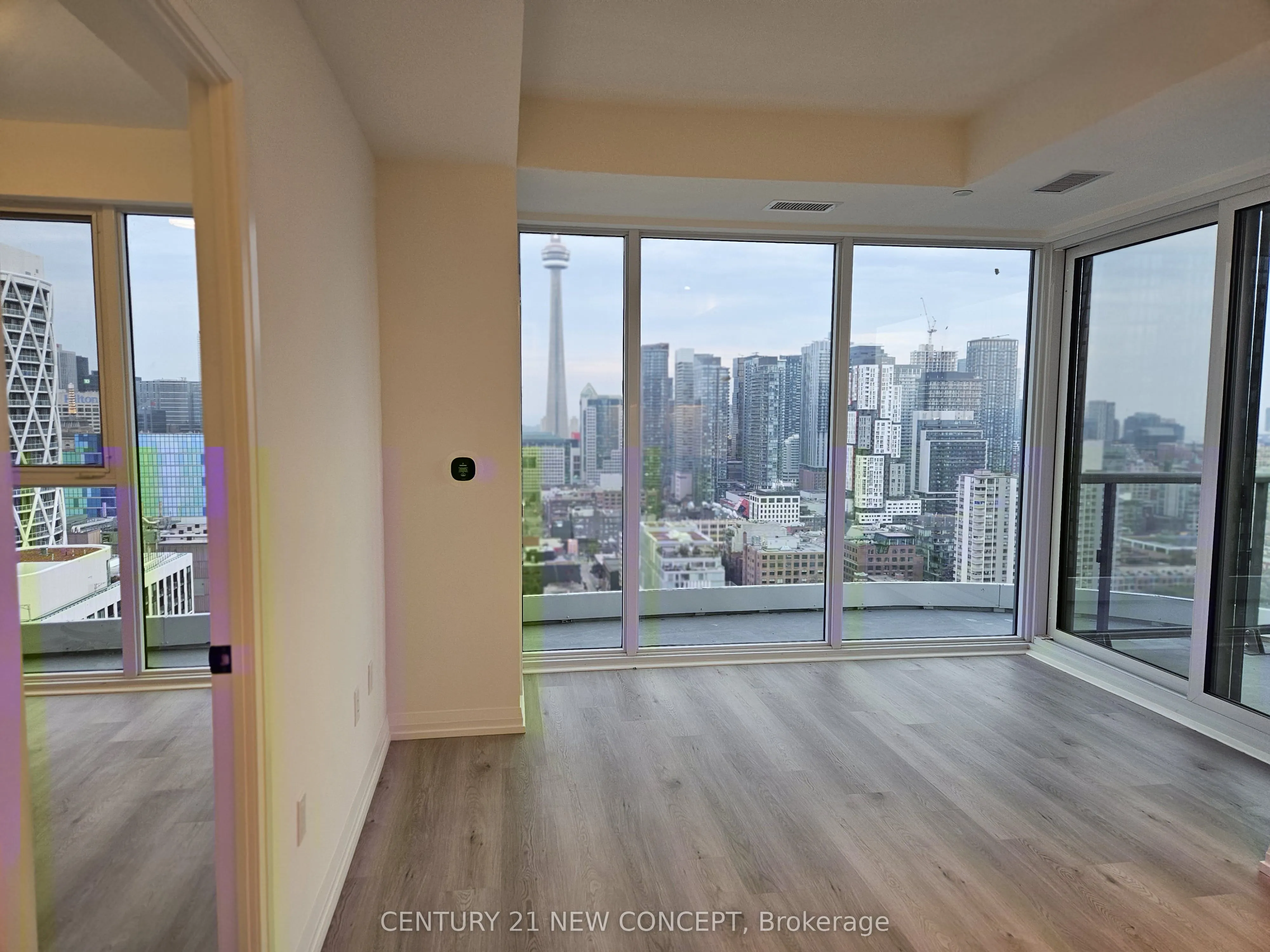 280 Dundas Street, #2810