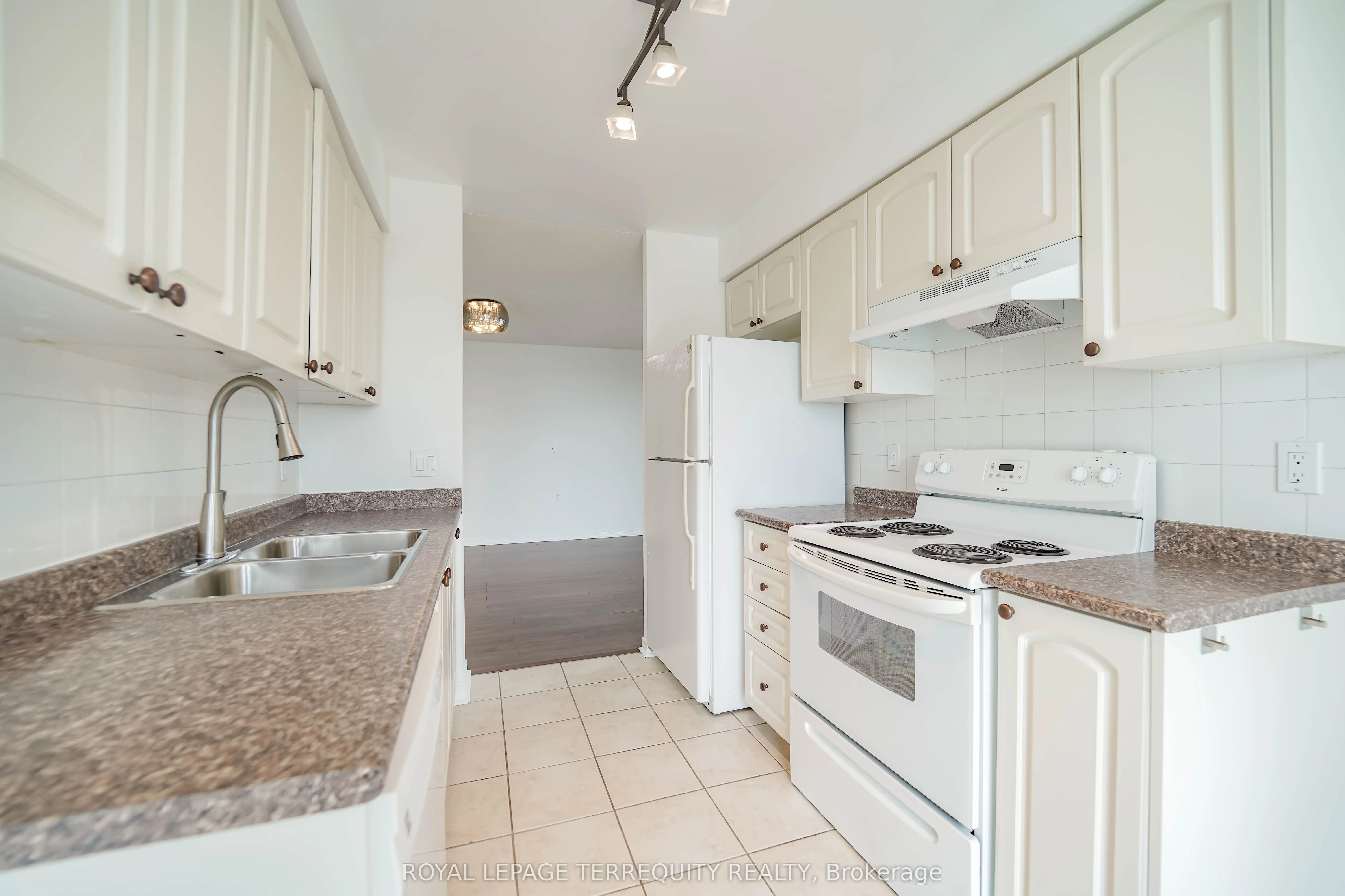 22 Olive Avenue, #2506