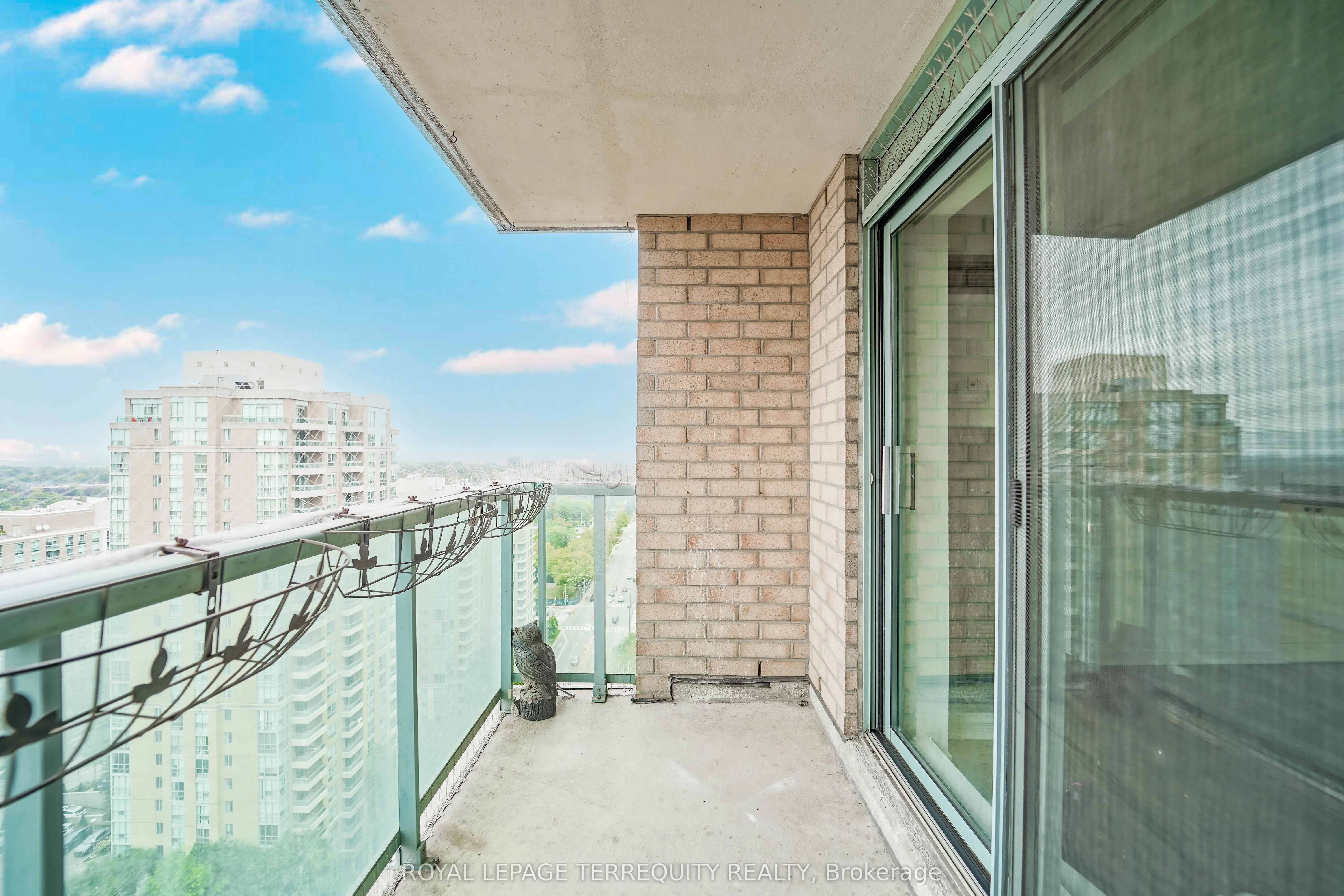 22 Olive Avenue, #2506