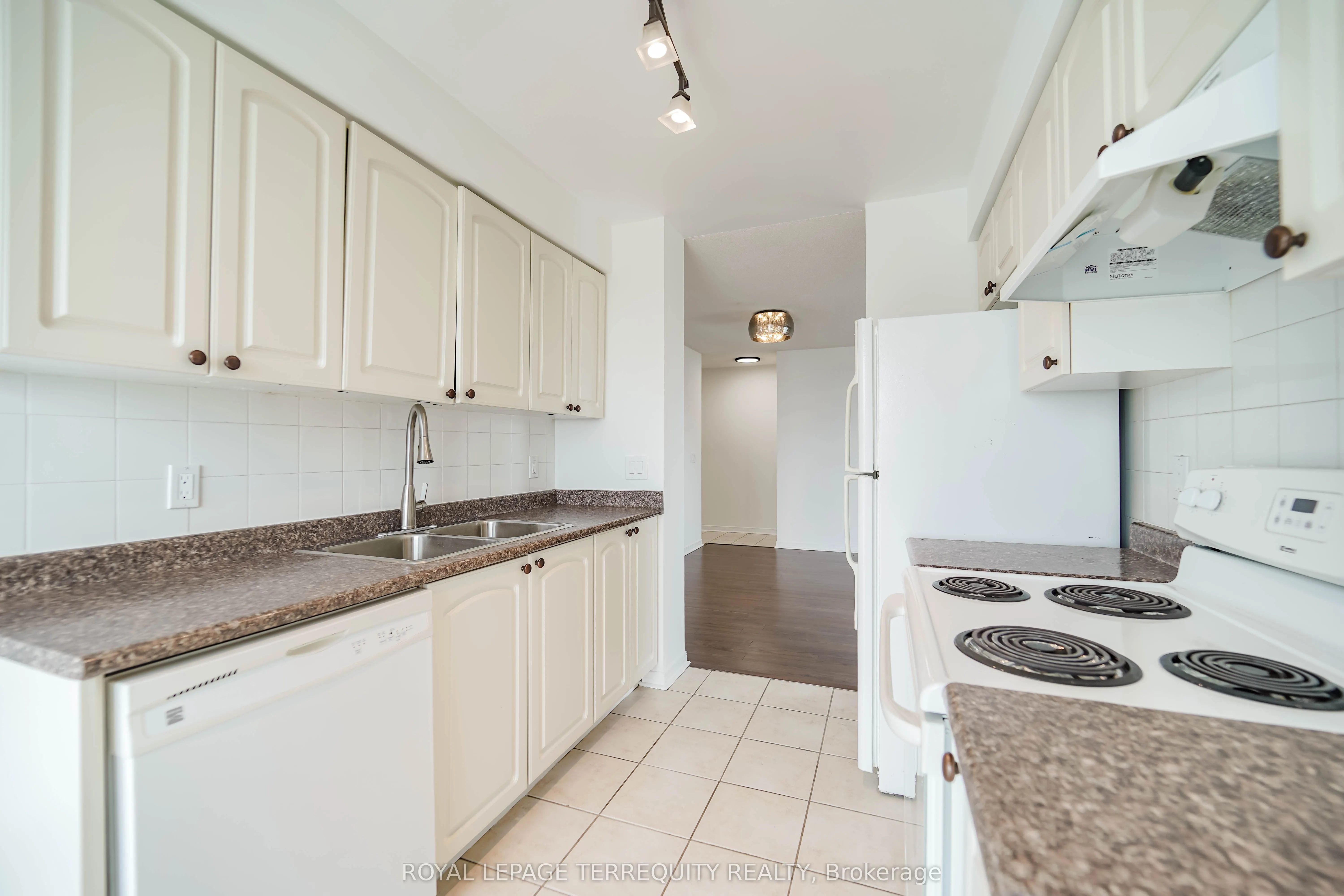 22 Olive Avenue, #2506