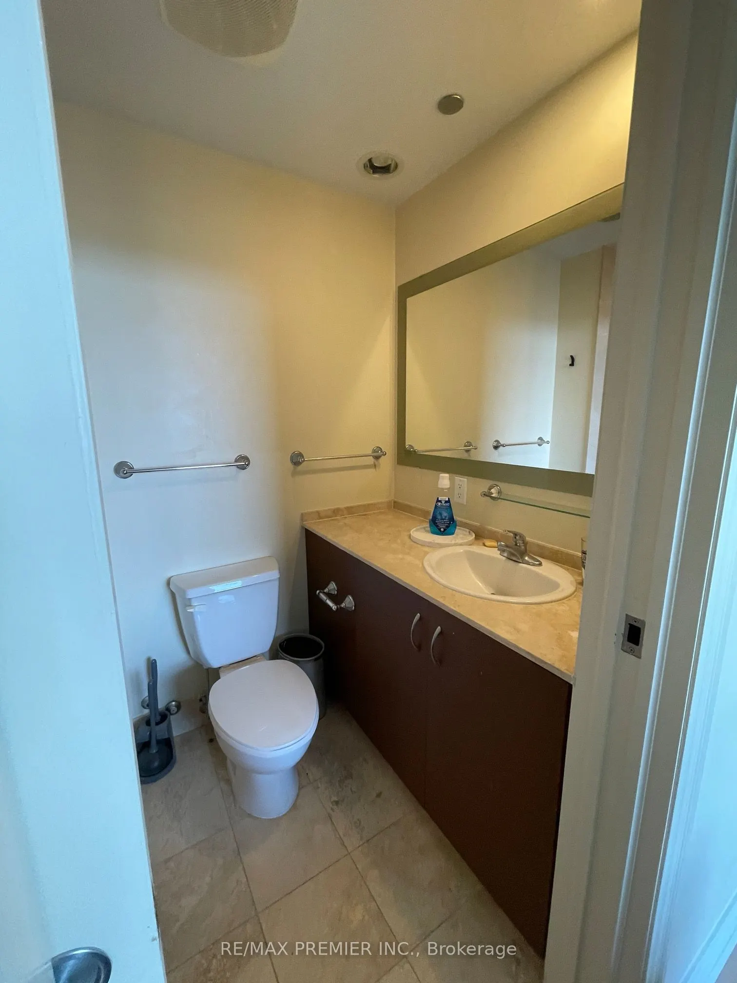 1 King Street W, #2508