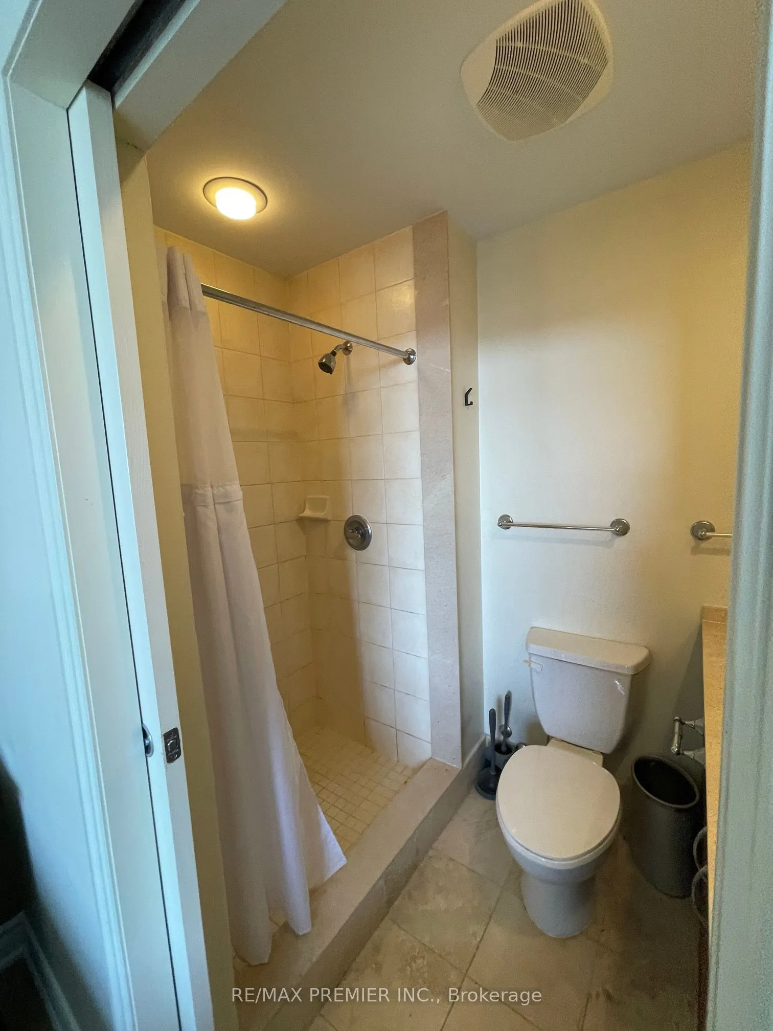 1 King Street W, #2508