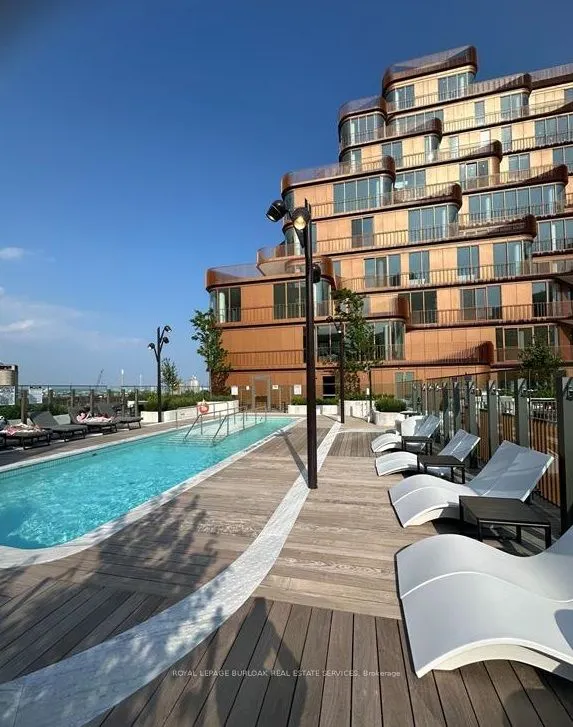 155 Merchants Wharf, #325