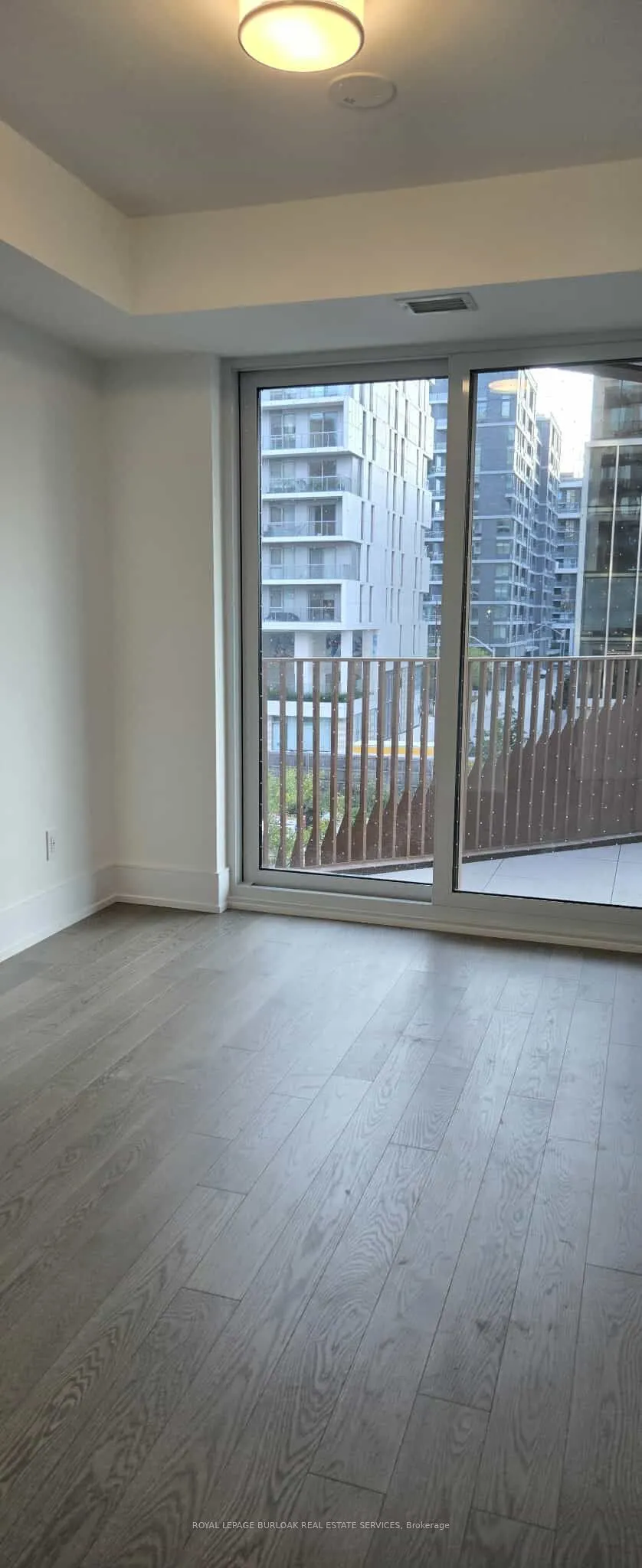 155 Merchants Wharf, #325