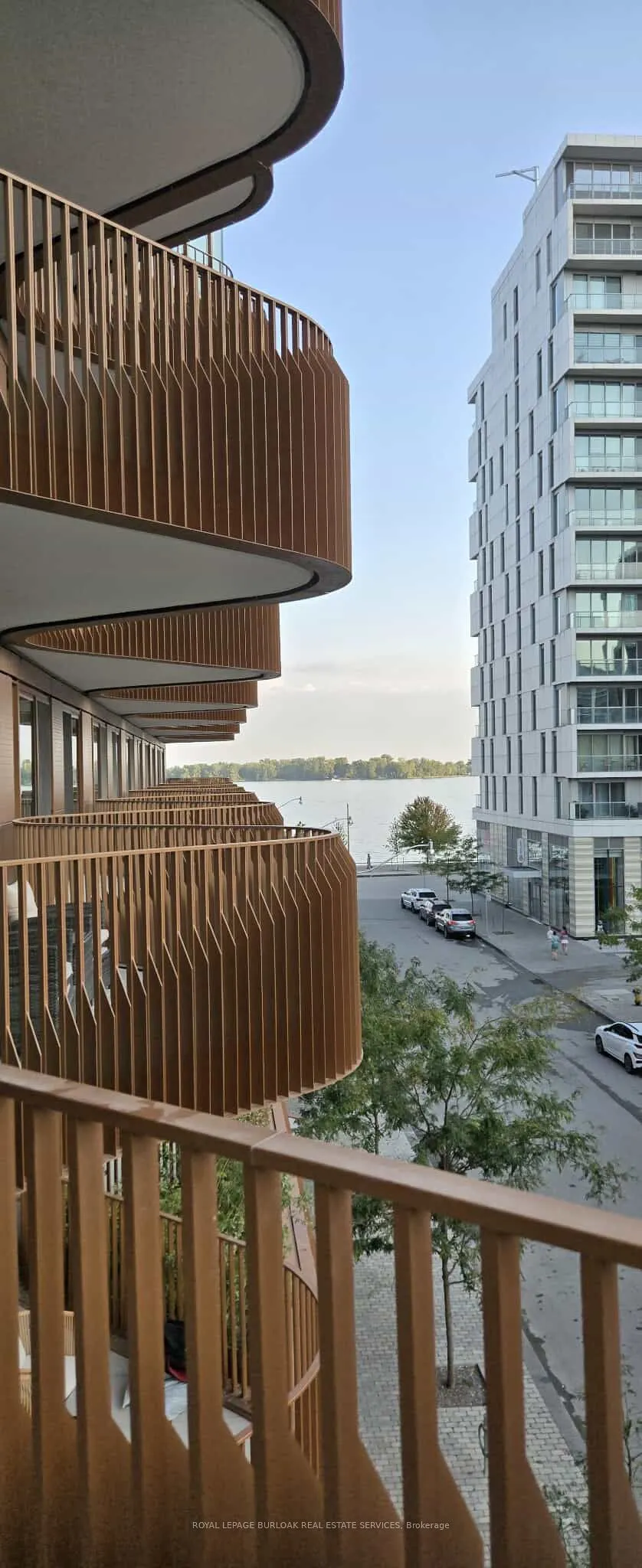 155 Merchants Wharf, #325