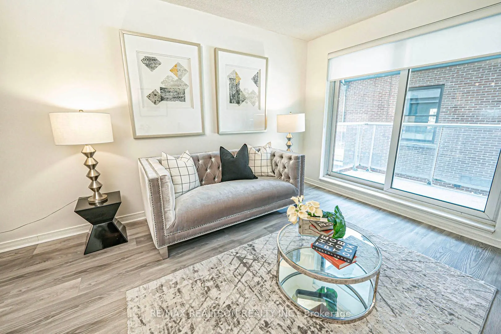 230 King Street E, #318