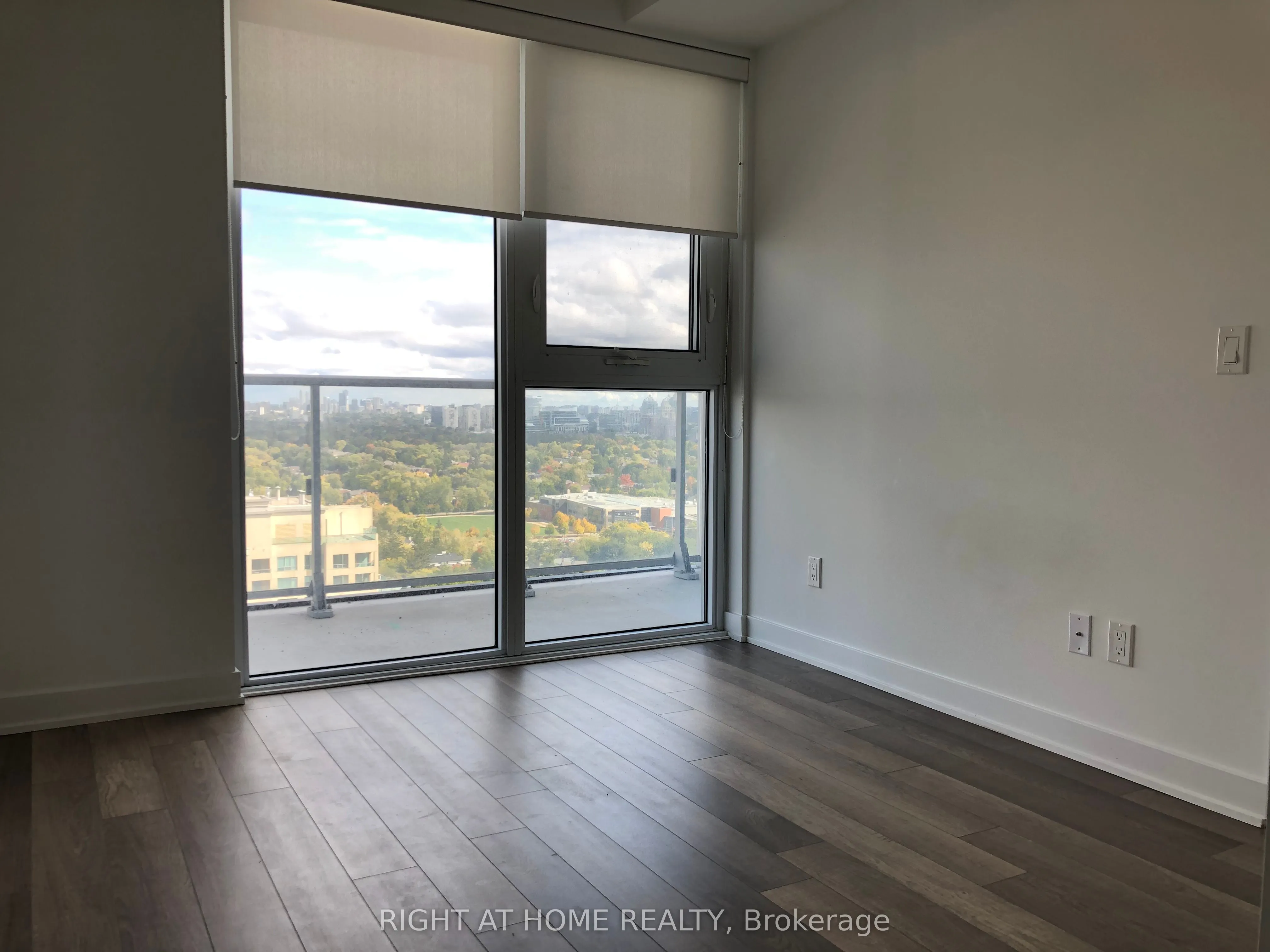 5180 Yonge Street, #2207