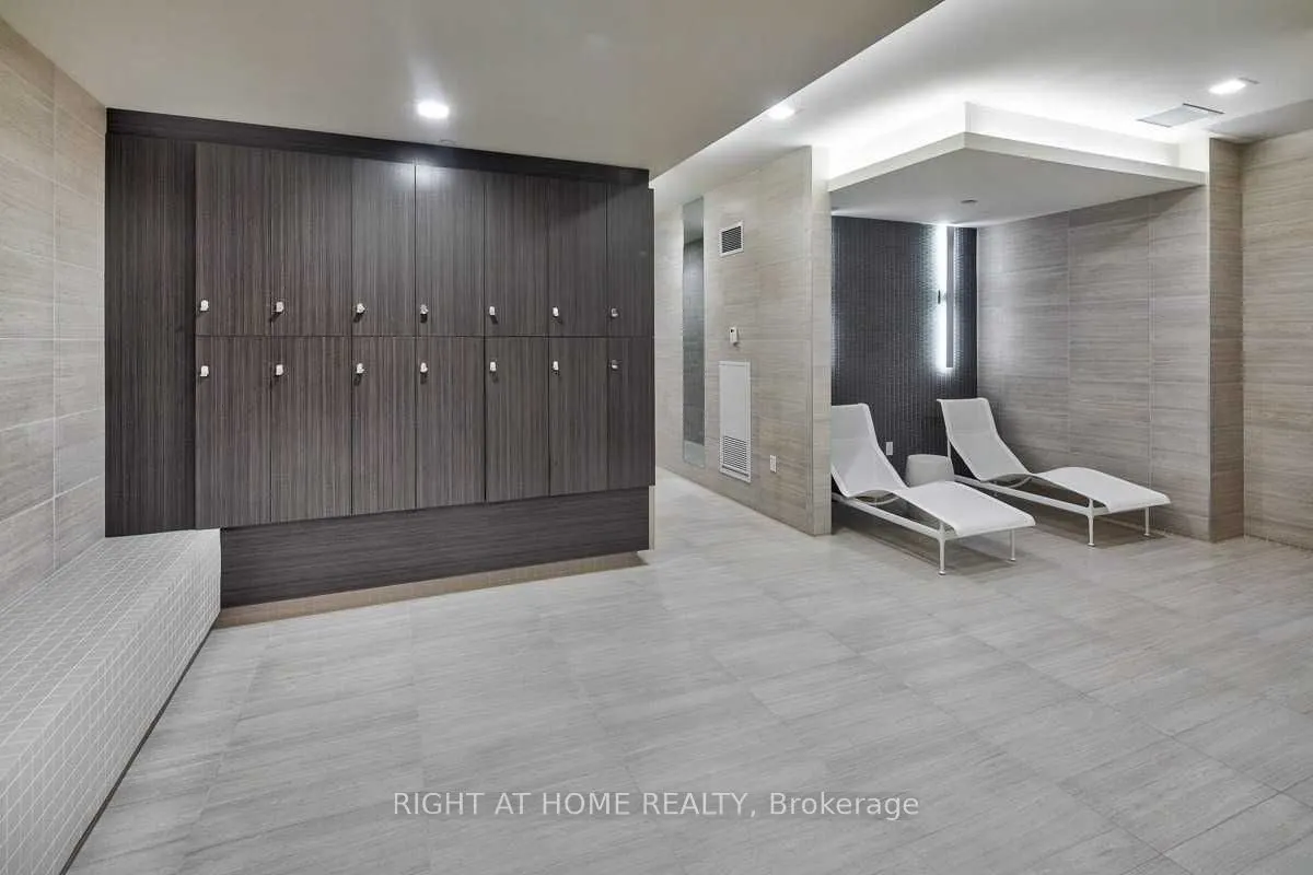 5180 Yonge Street, #2207