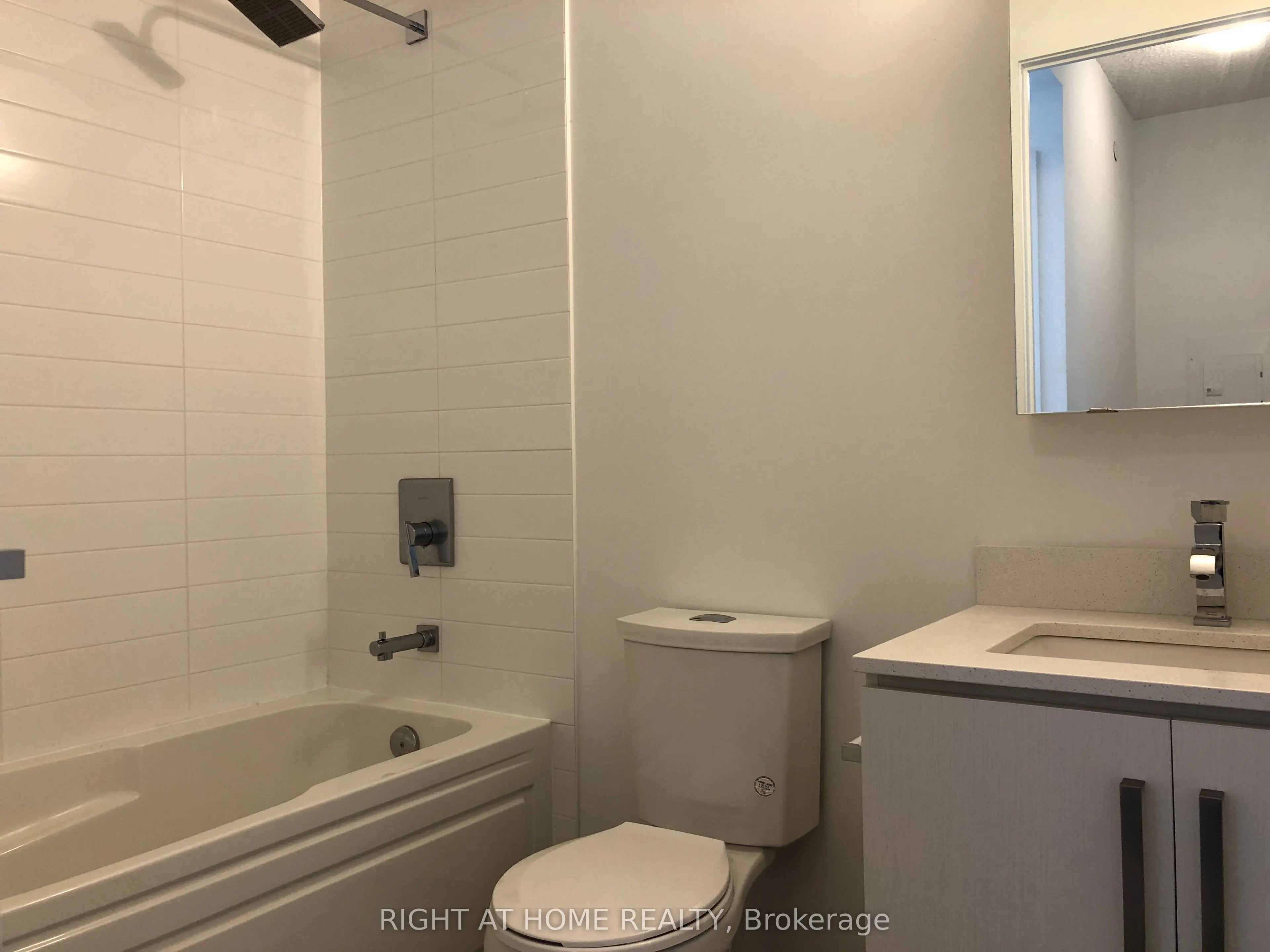 5180 Yonge Street, #2207