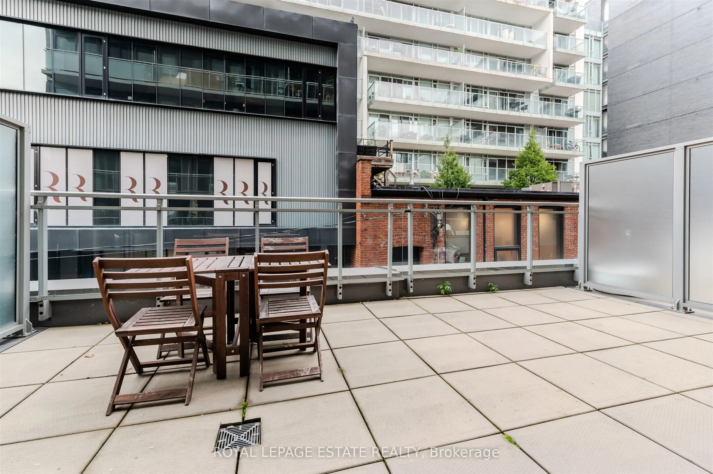 508 Wellington Street, #03