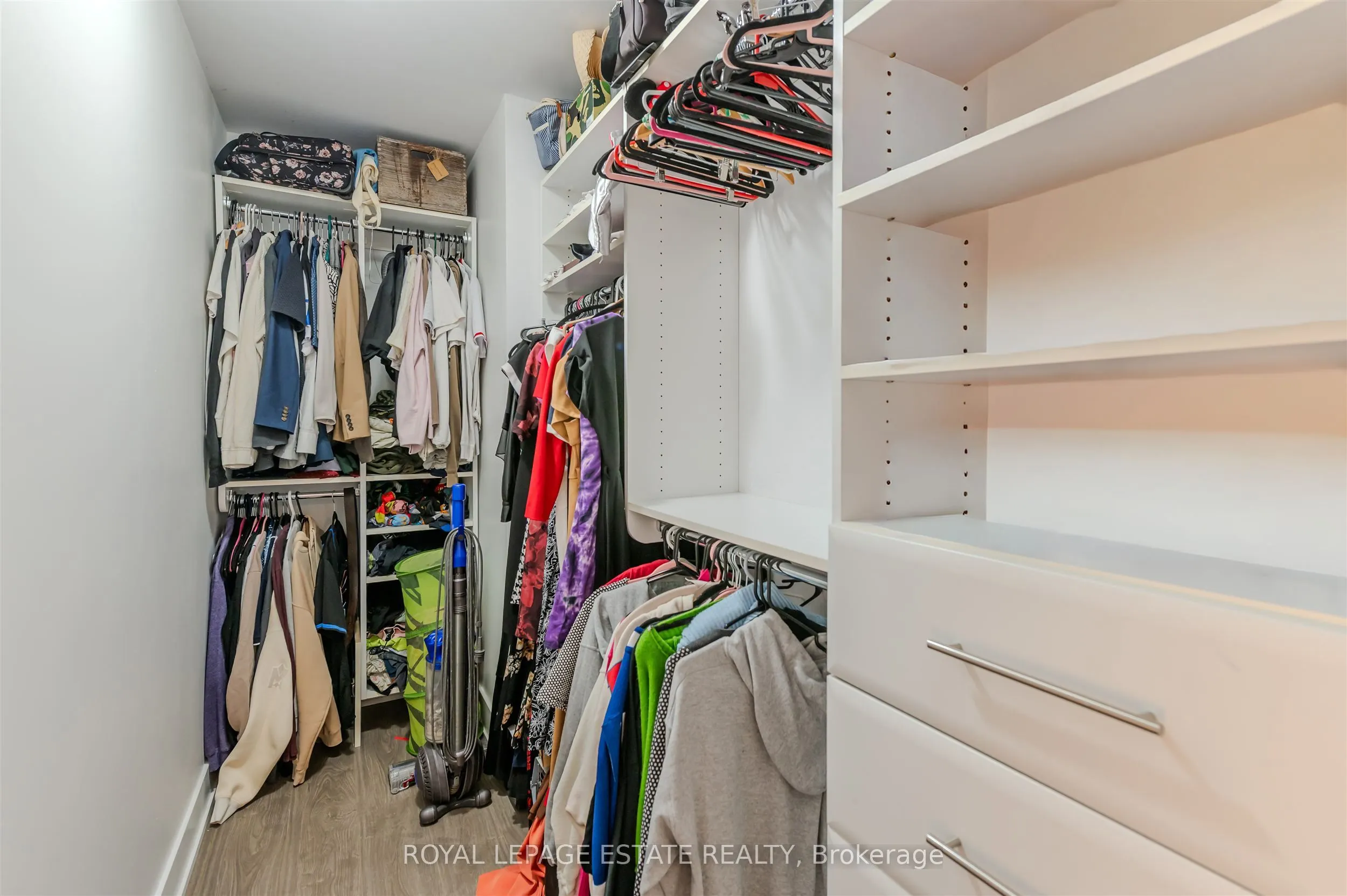 508 Wellington Street, #03