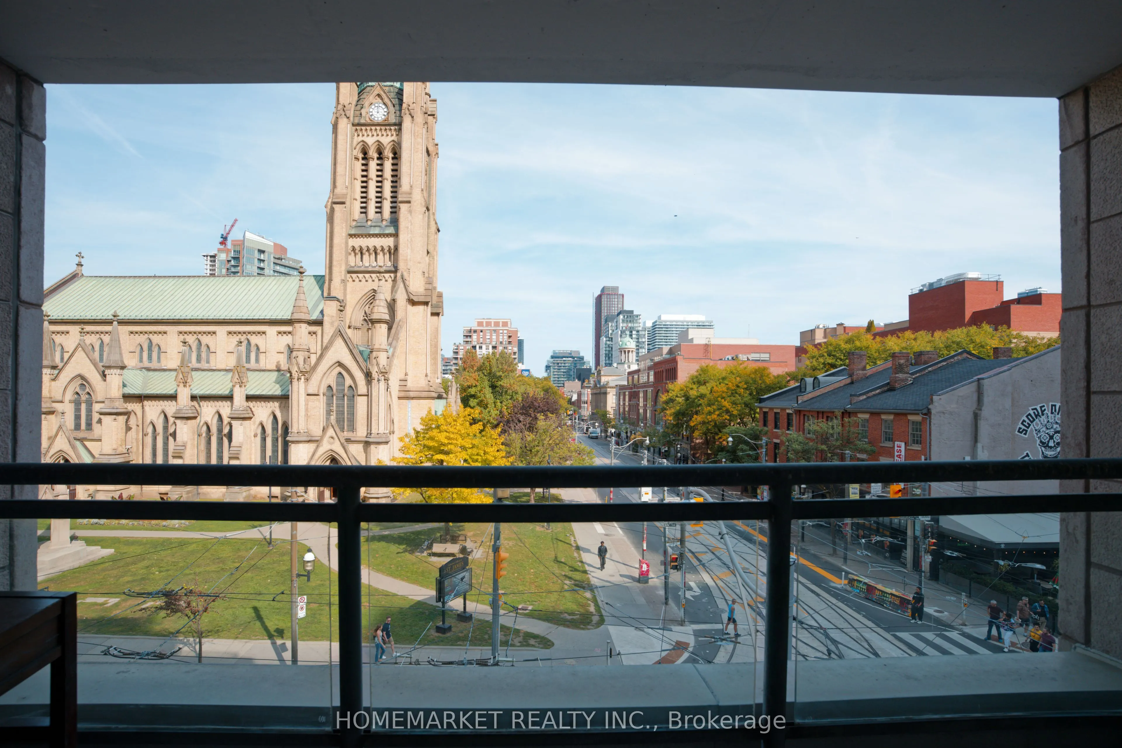92 King Street E, #411