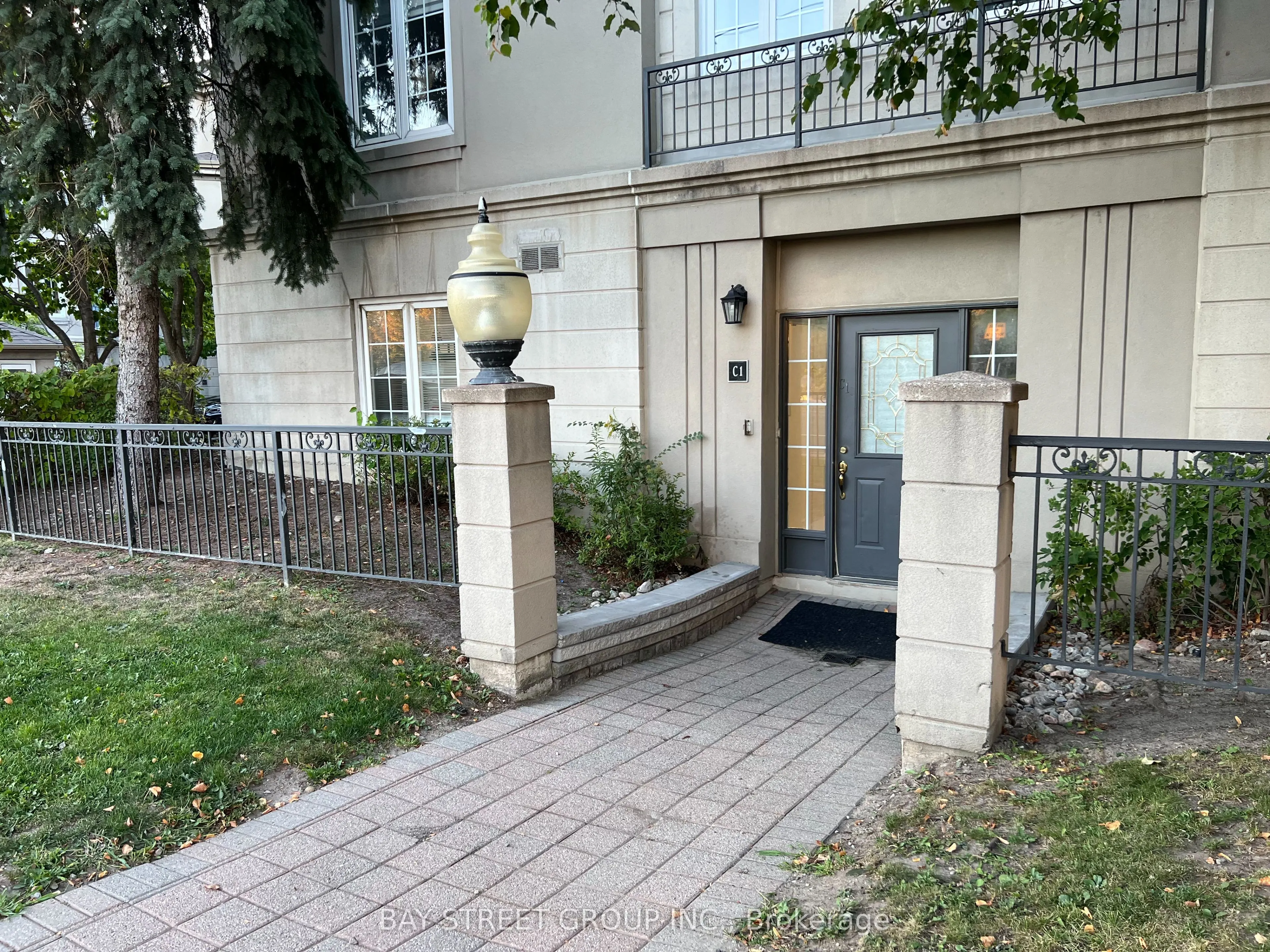 108 Finch Avenue W, #C1