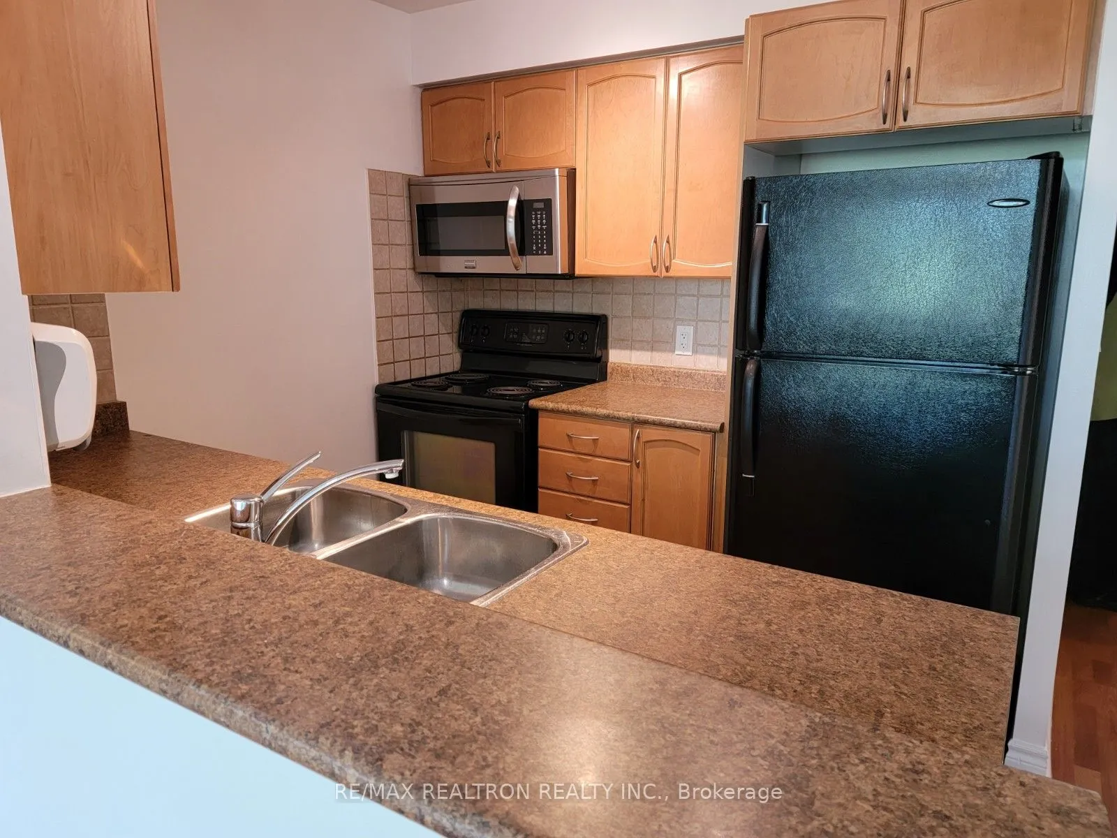 3830 Bathurst Street, #303