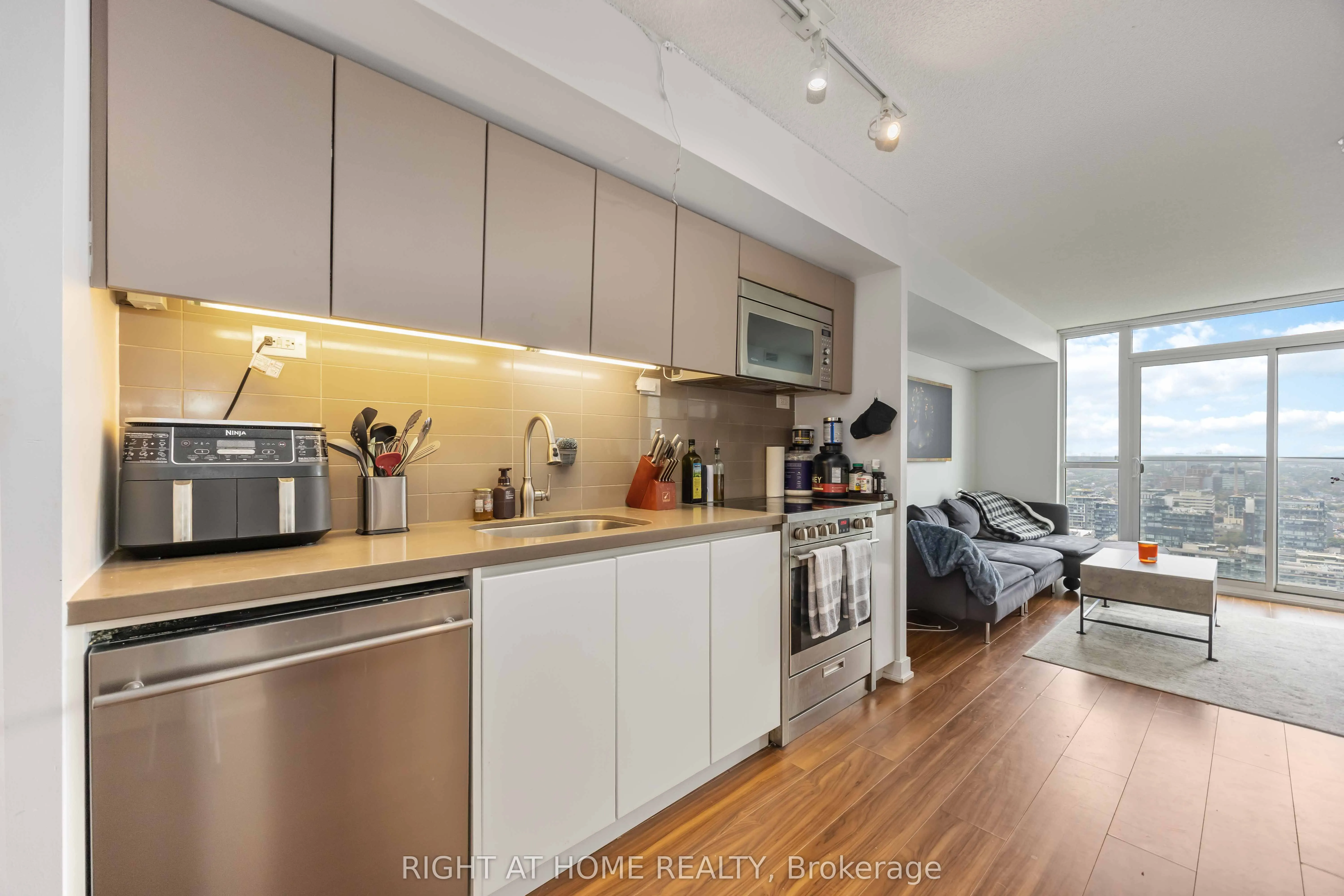 85 Queens Wharf Road, #4109