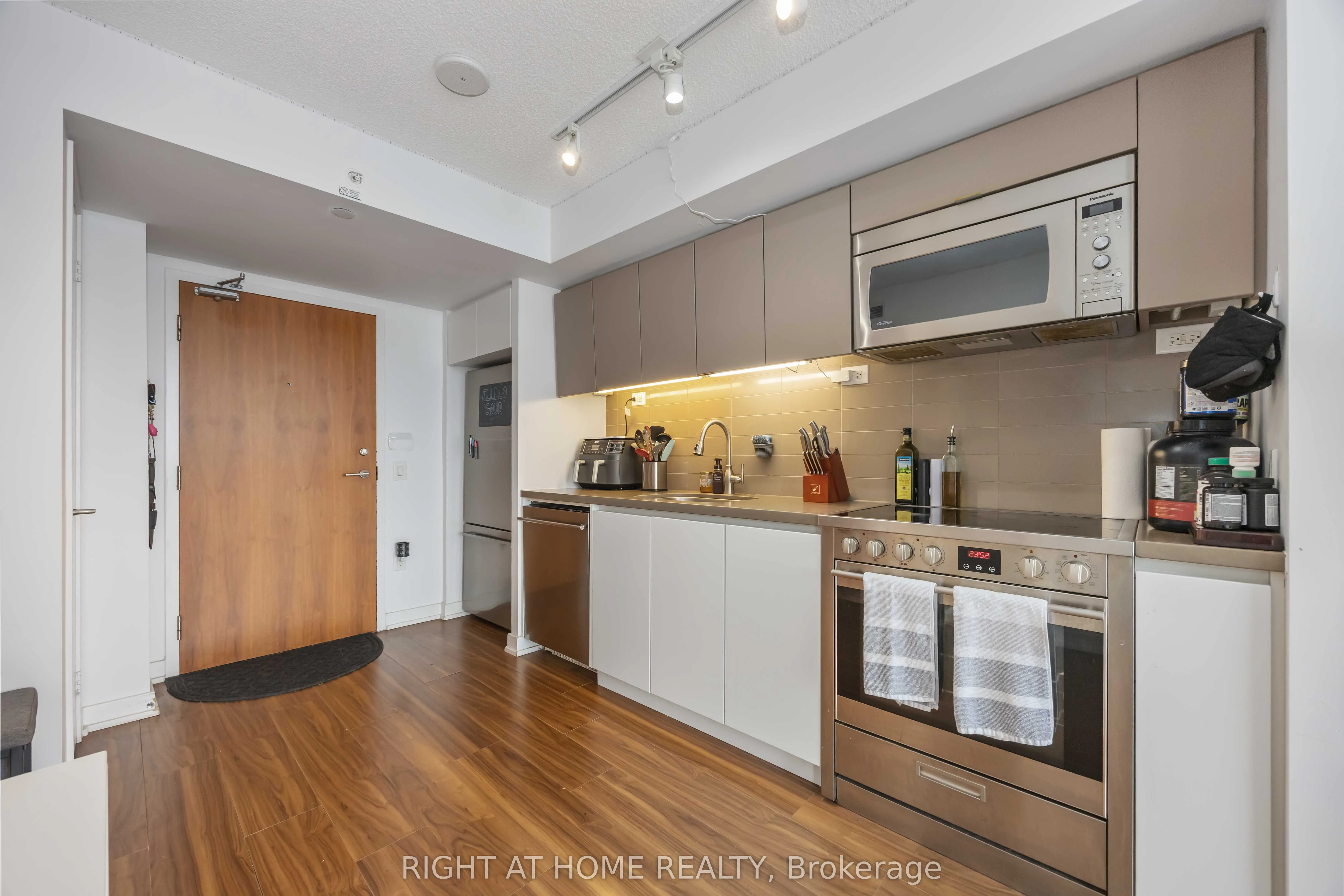 85 Queens Wharf Road, #4109