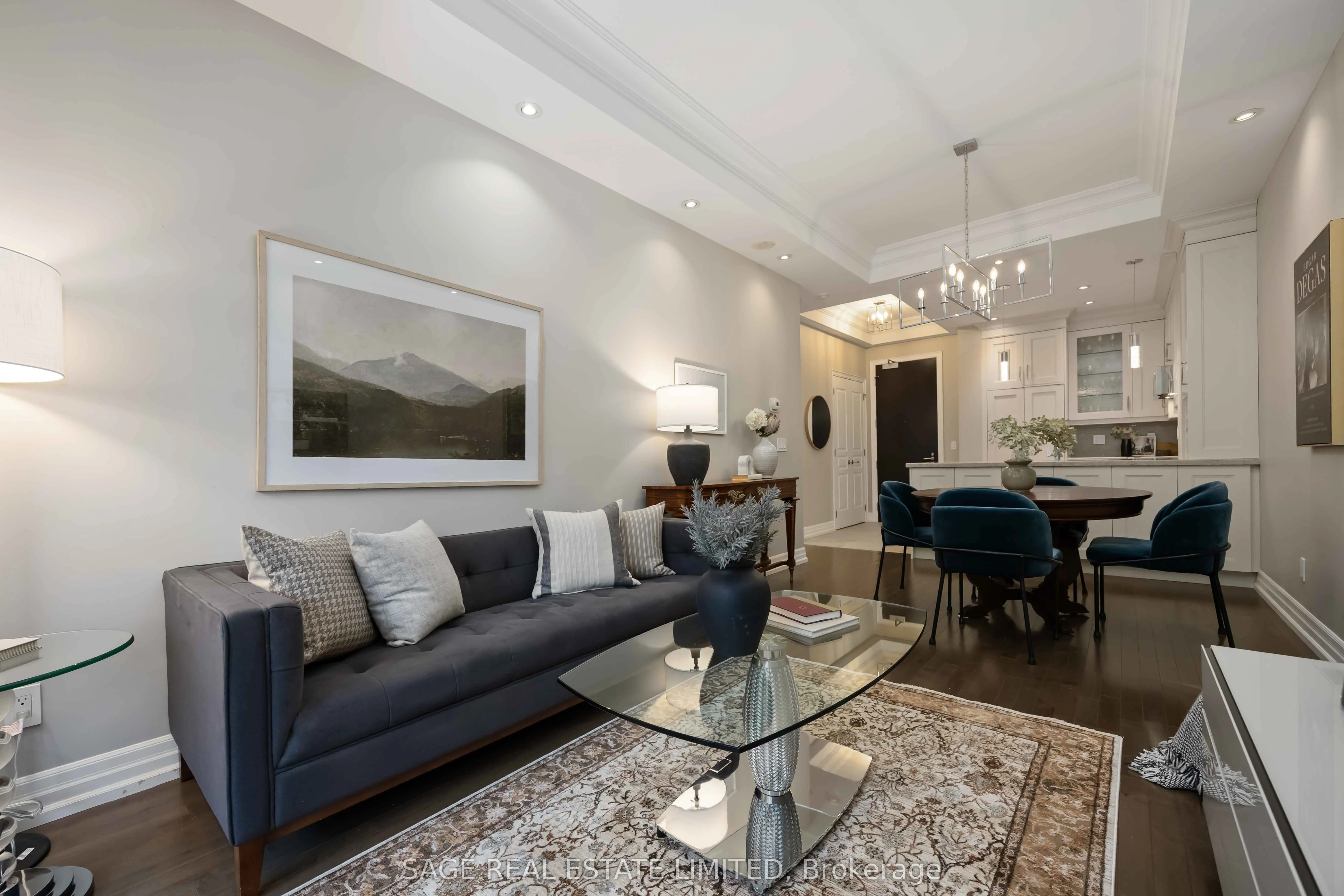 20 Burkebrook Place, #212