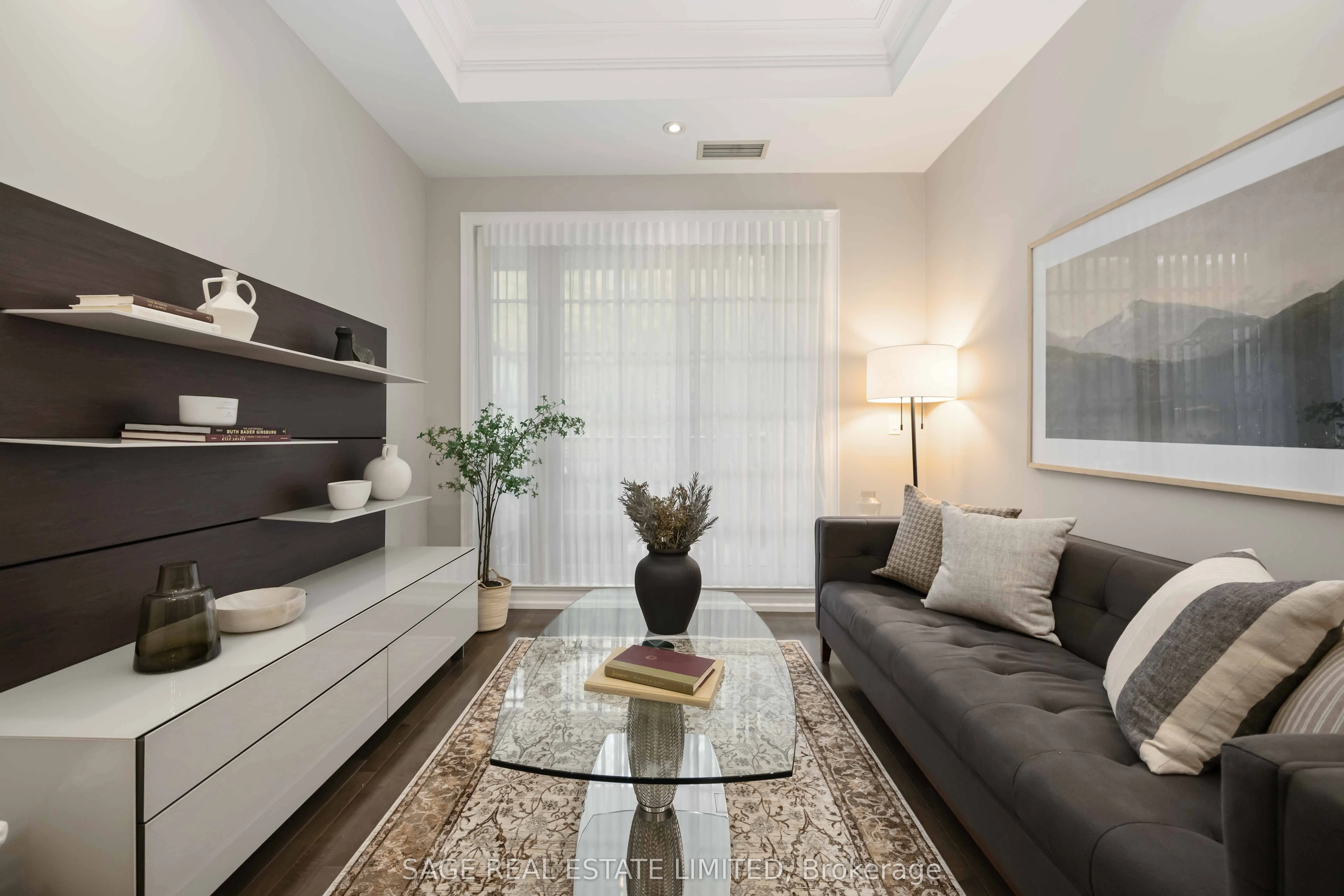 20 Burkebrook Place, #212