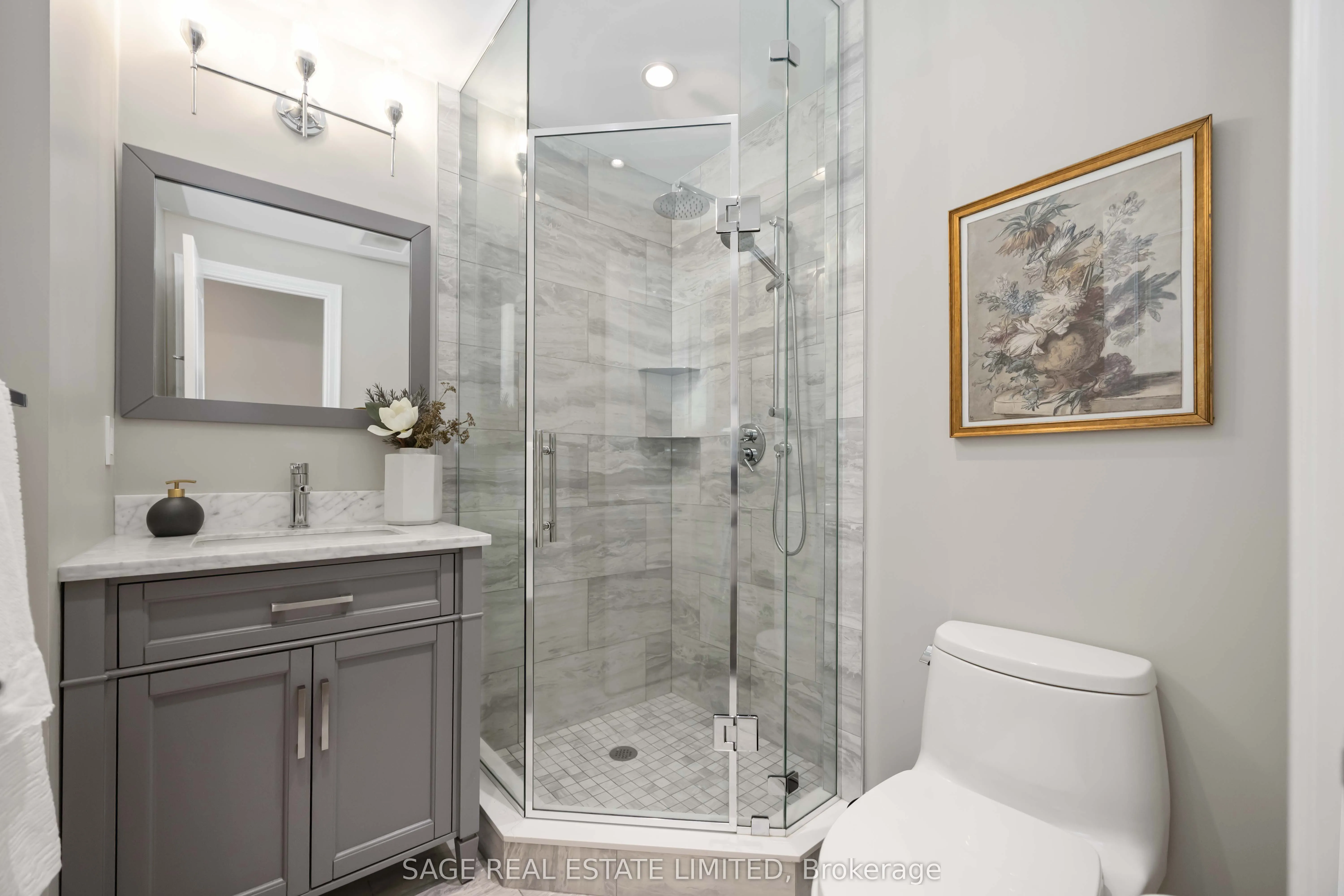 20 Burkebrook Place, #212