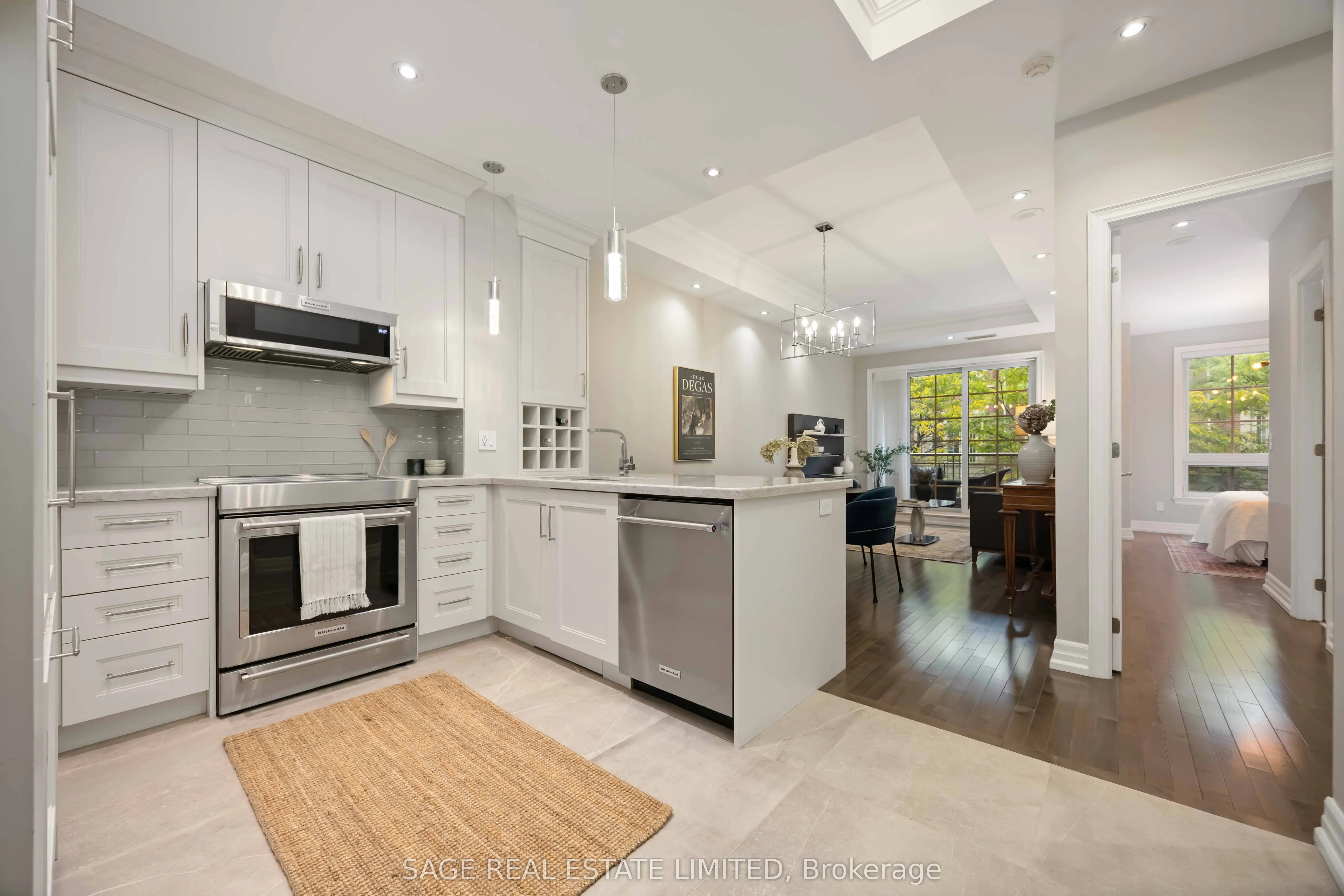 20 Burkebrook Place, #212