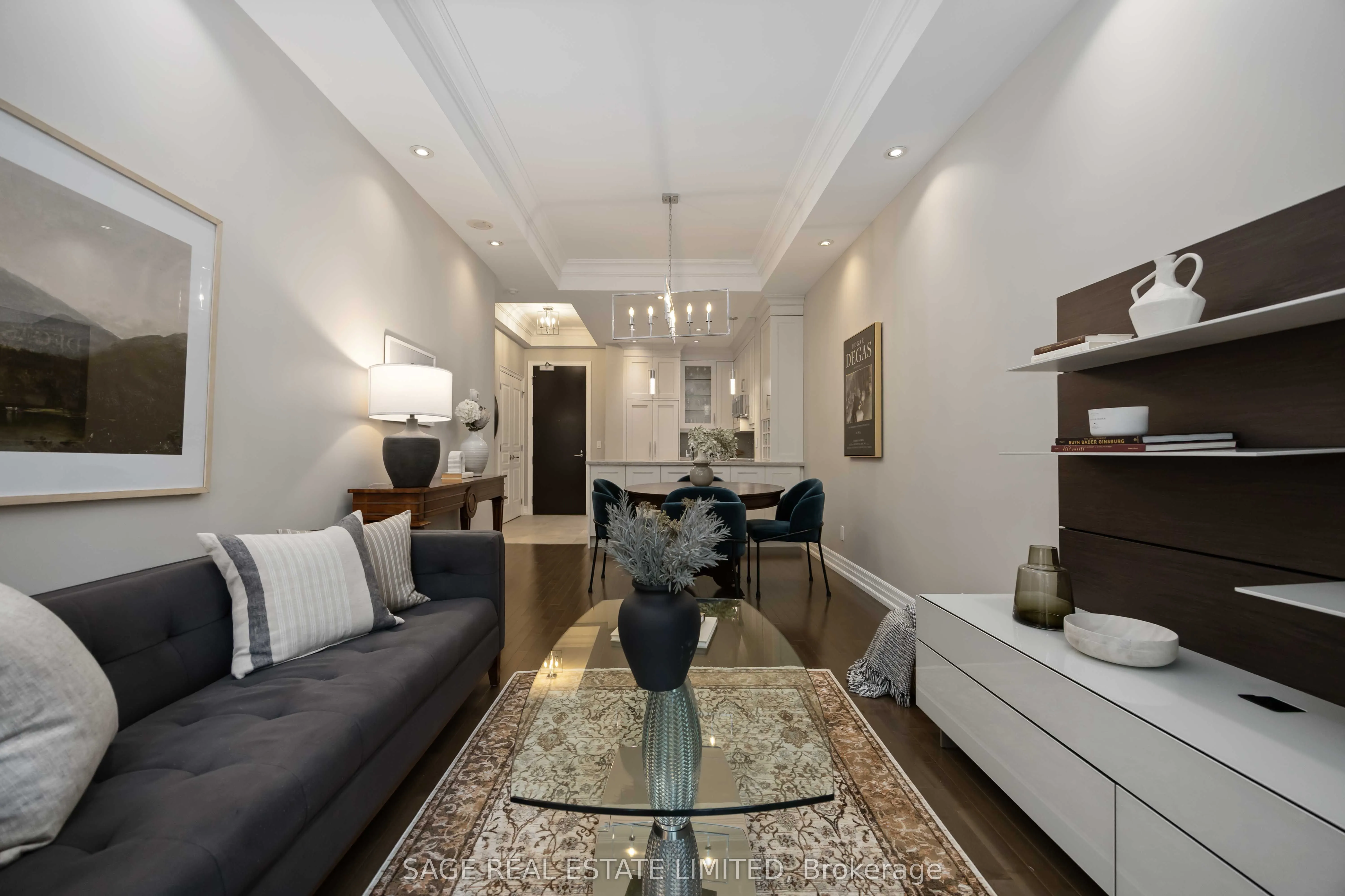 20 Burkebrook Place, #212
