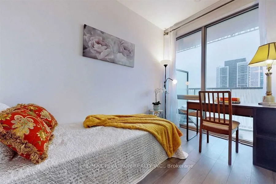 50 Charles Street E, #4615