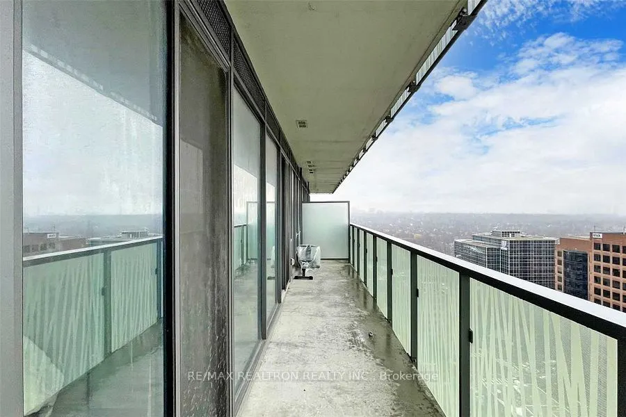 50 Charles Street E, #4615