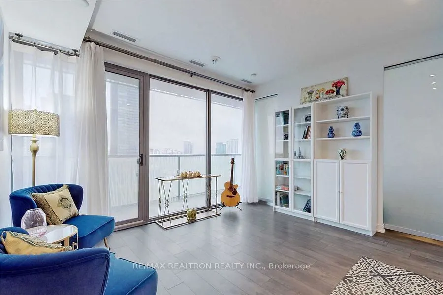 50 Charles Street E, #4615