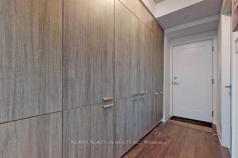 50 Charles Street E, #4615