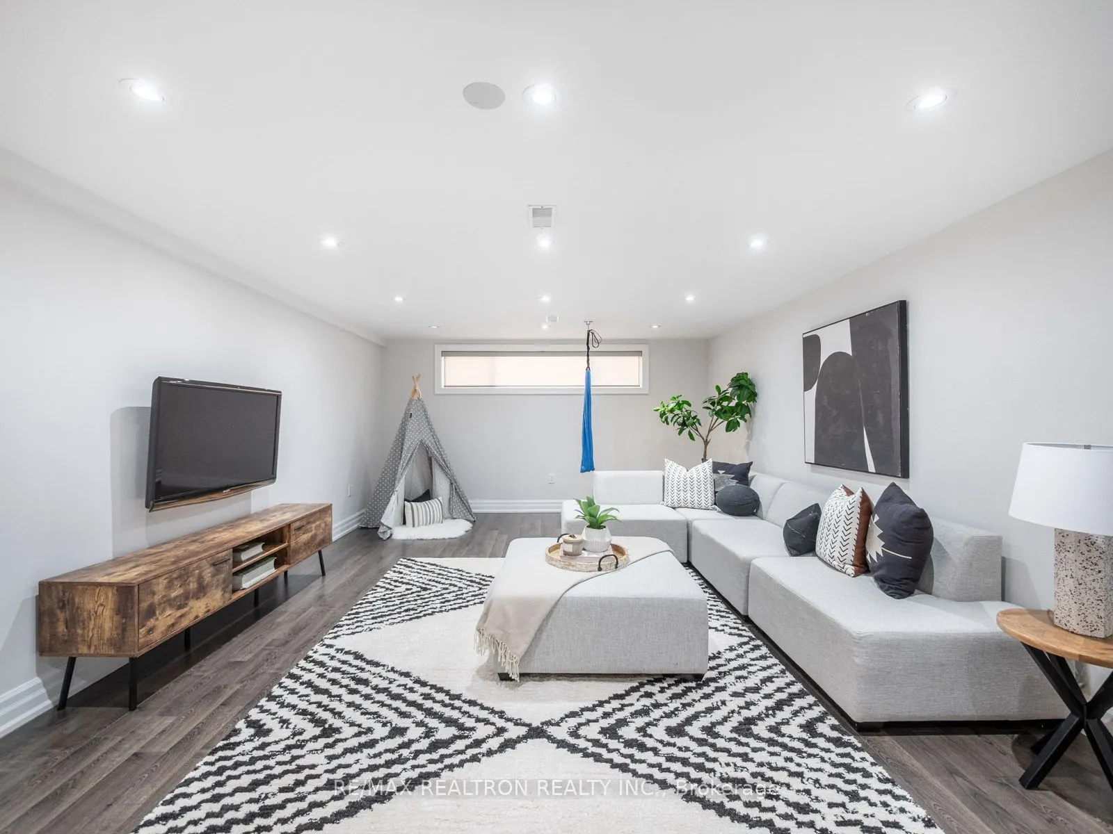 10 Terrydale Drive