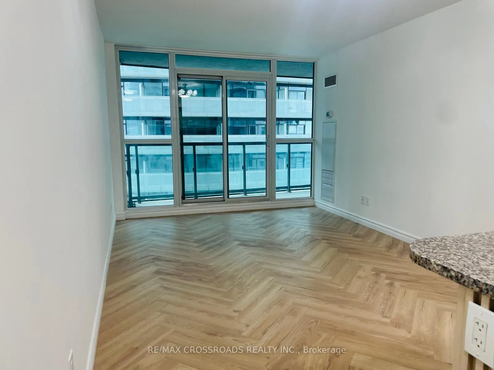 19 Grand Trunk Crescent, #3207
