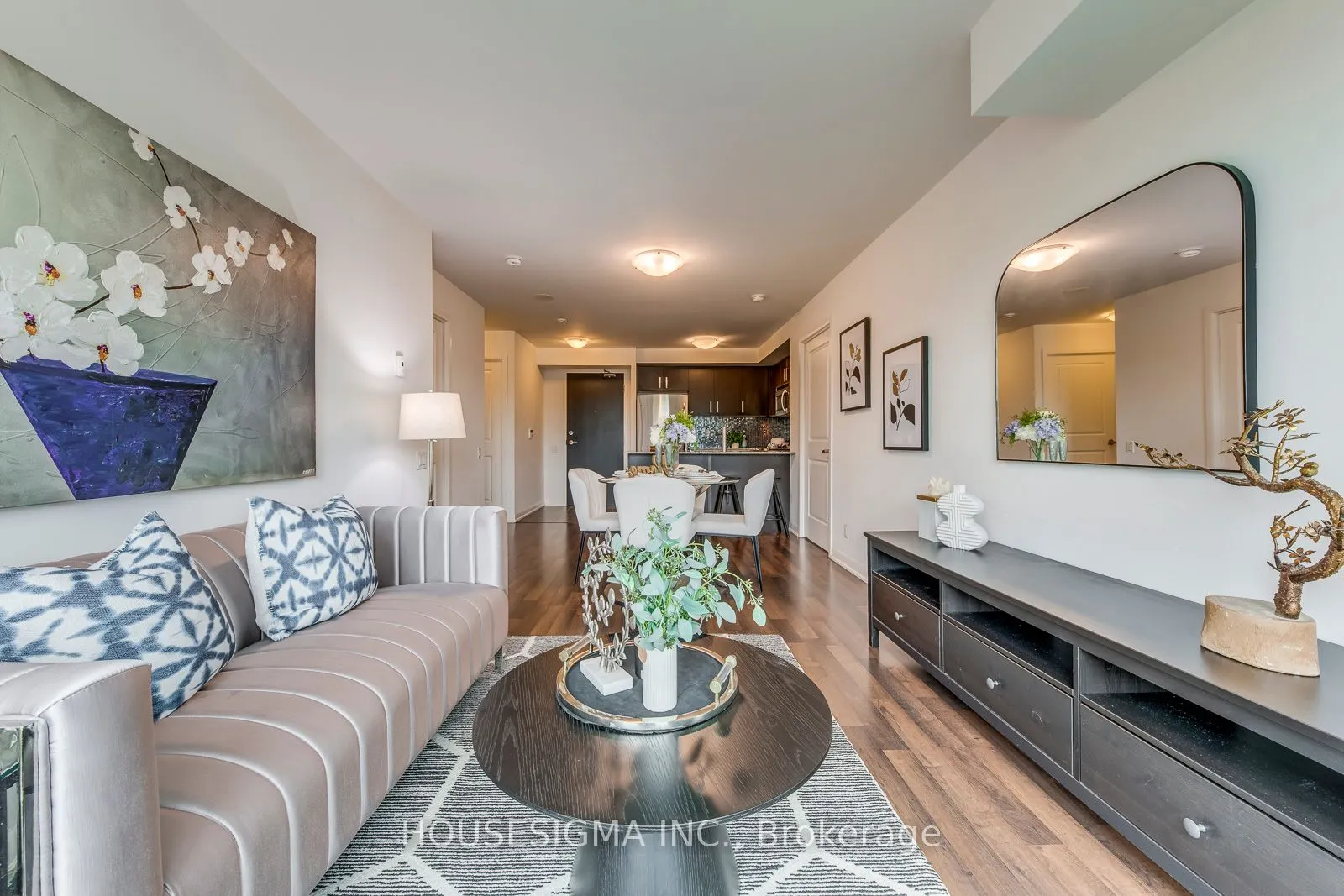 17 Anndale Drive, #308