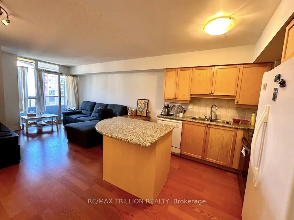 78 Harrison Garden Boulevard, #1014