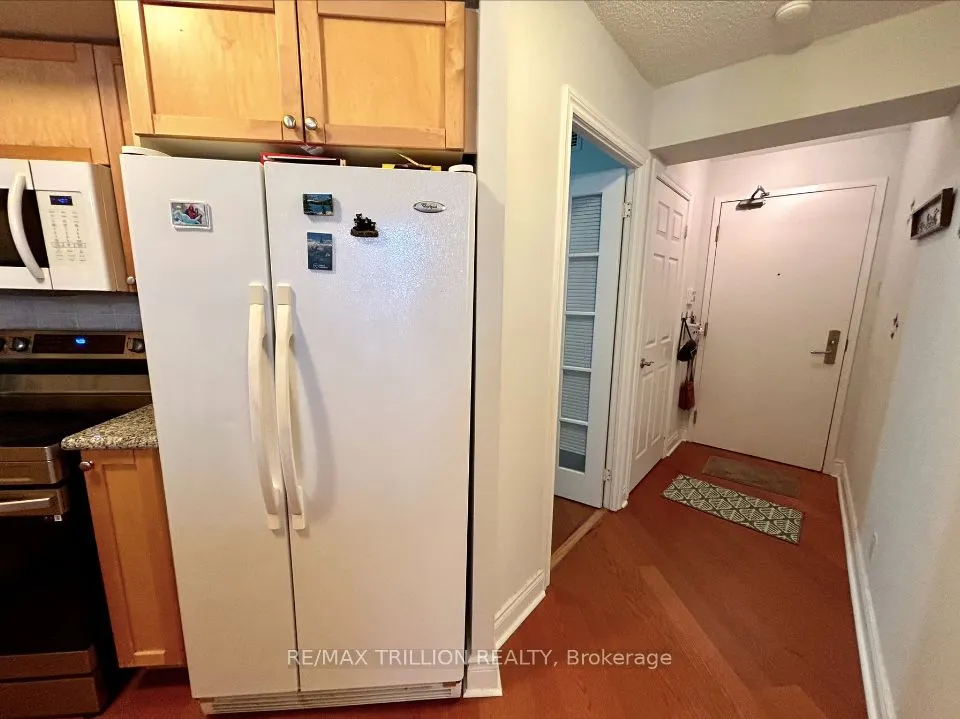 78 Harrison Garden Boulevard, #1014
