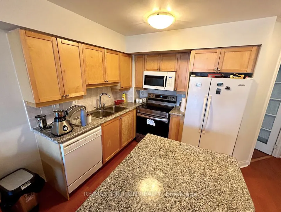 78 Harrison Garden Boulevard, #1014